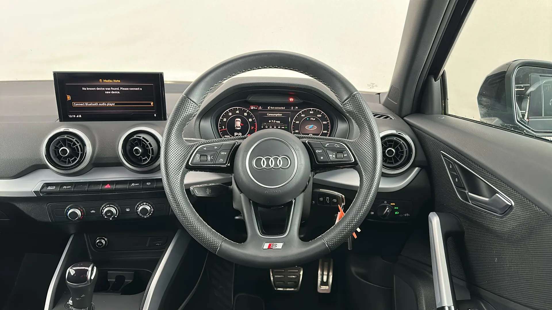 2023 AUDI Q2 2023 AUDI Q2