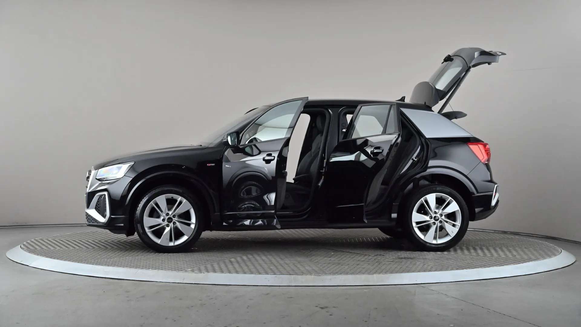 2023 AUDI Q2 2023 AUDI Q2