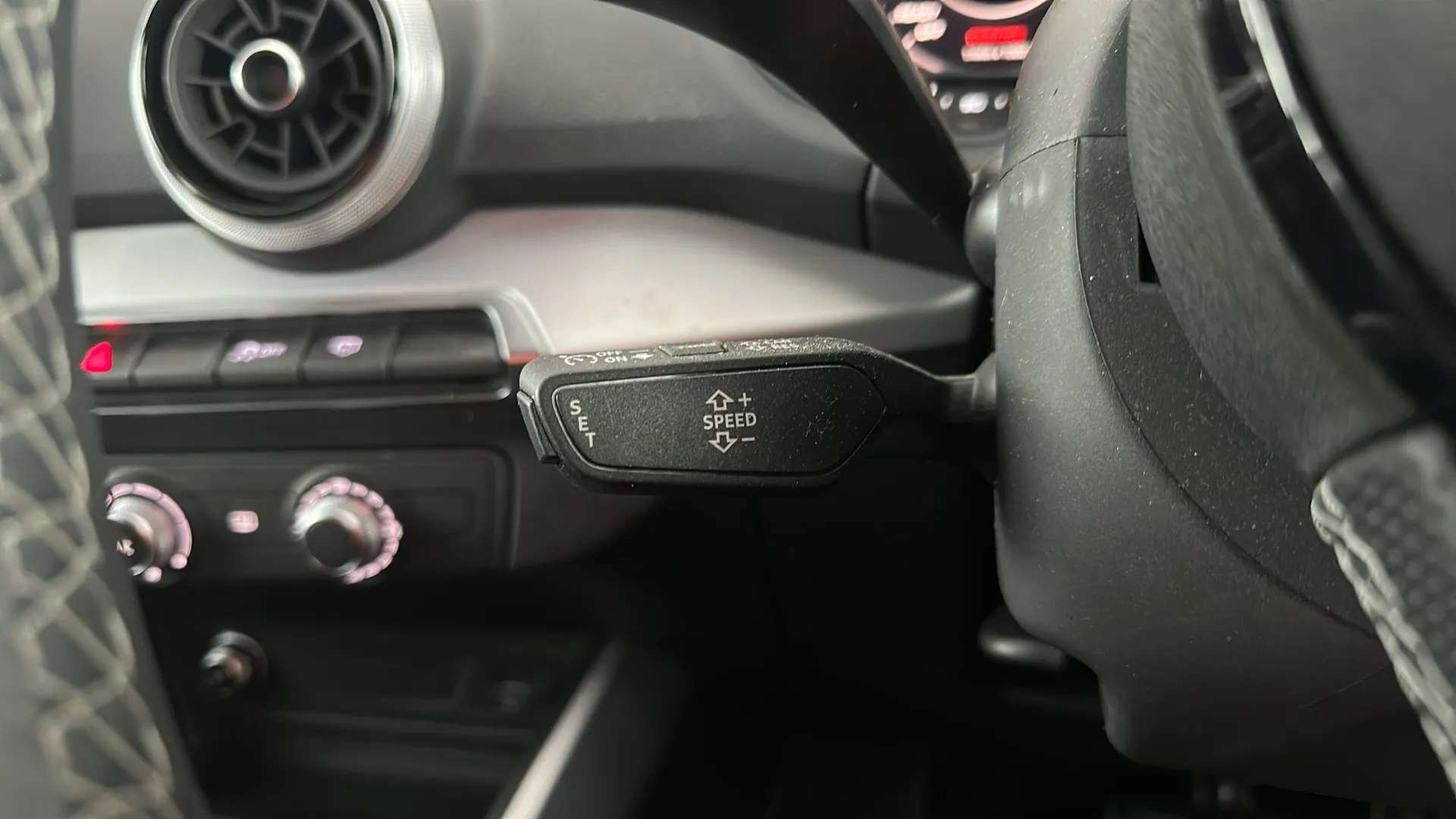 2023 AUDI Q2 2023 AUDI Q2