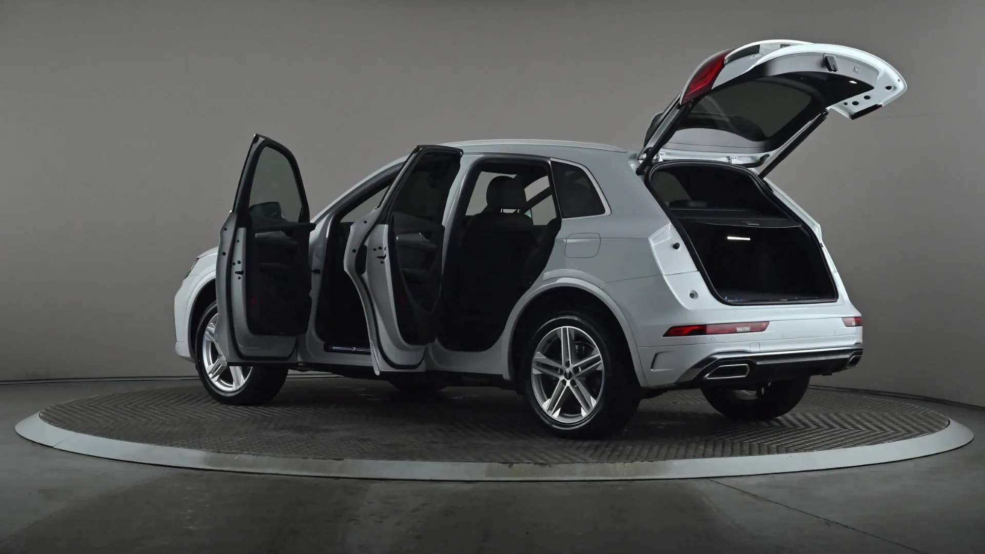 2021 AUDI Q5 2021 AUDI Q5