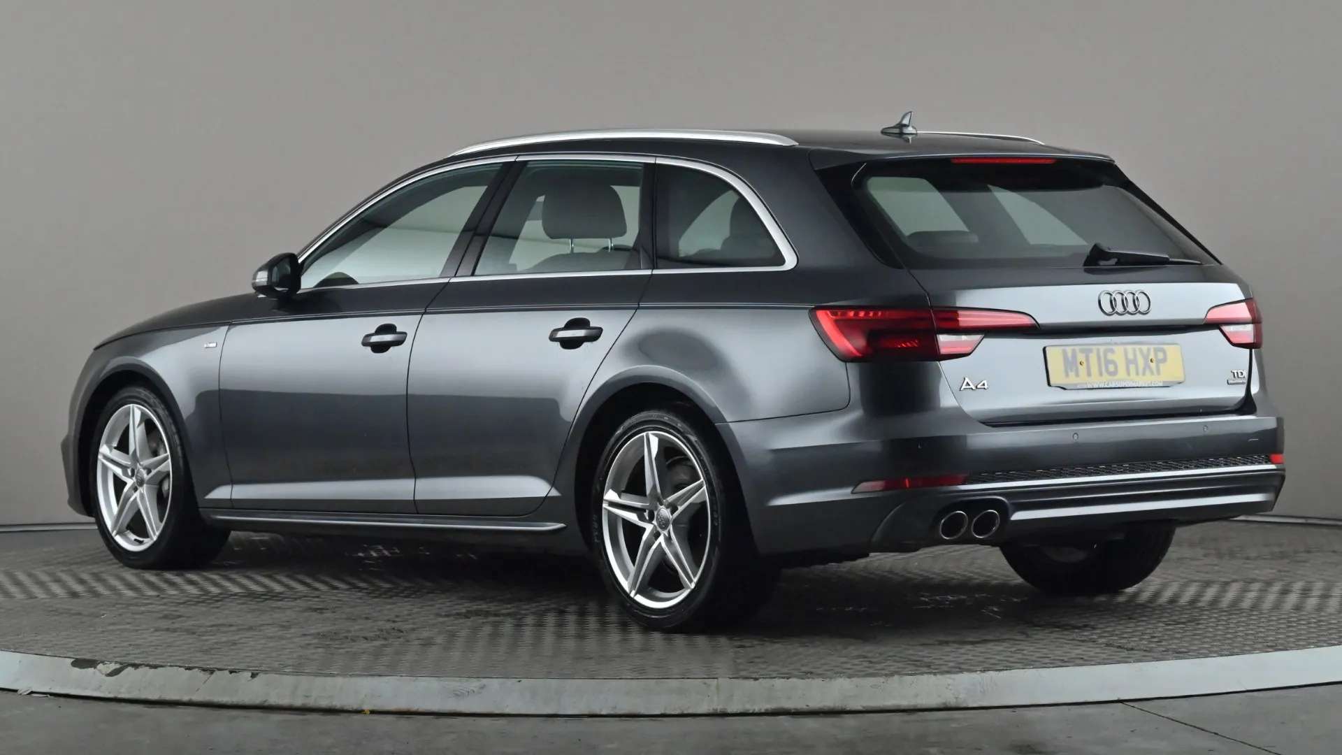 A 2016 AUDI A4 3.0 TDI Quattro S Line S Tronic A 2016 AUDI A4 3.0 TDI Quattro S Line S Tronic