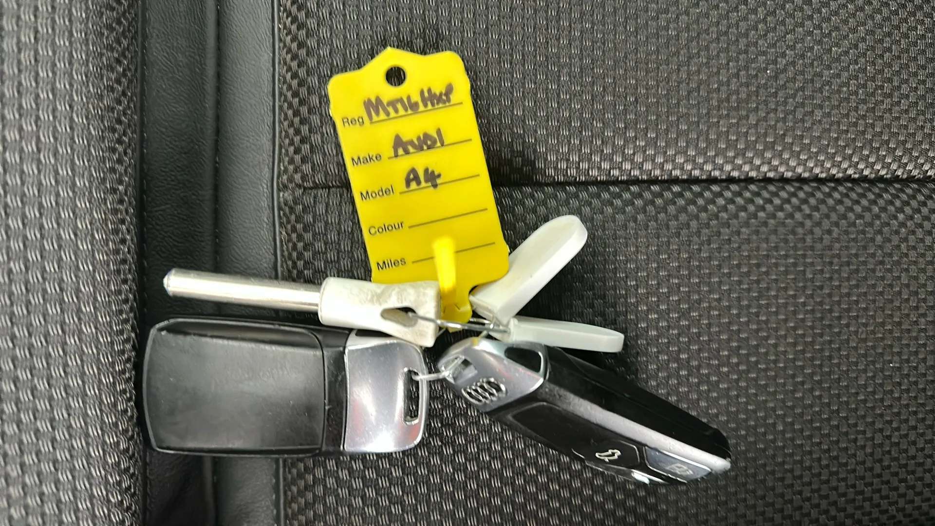 2016 AUDI A4 2016 AUDI A4