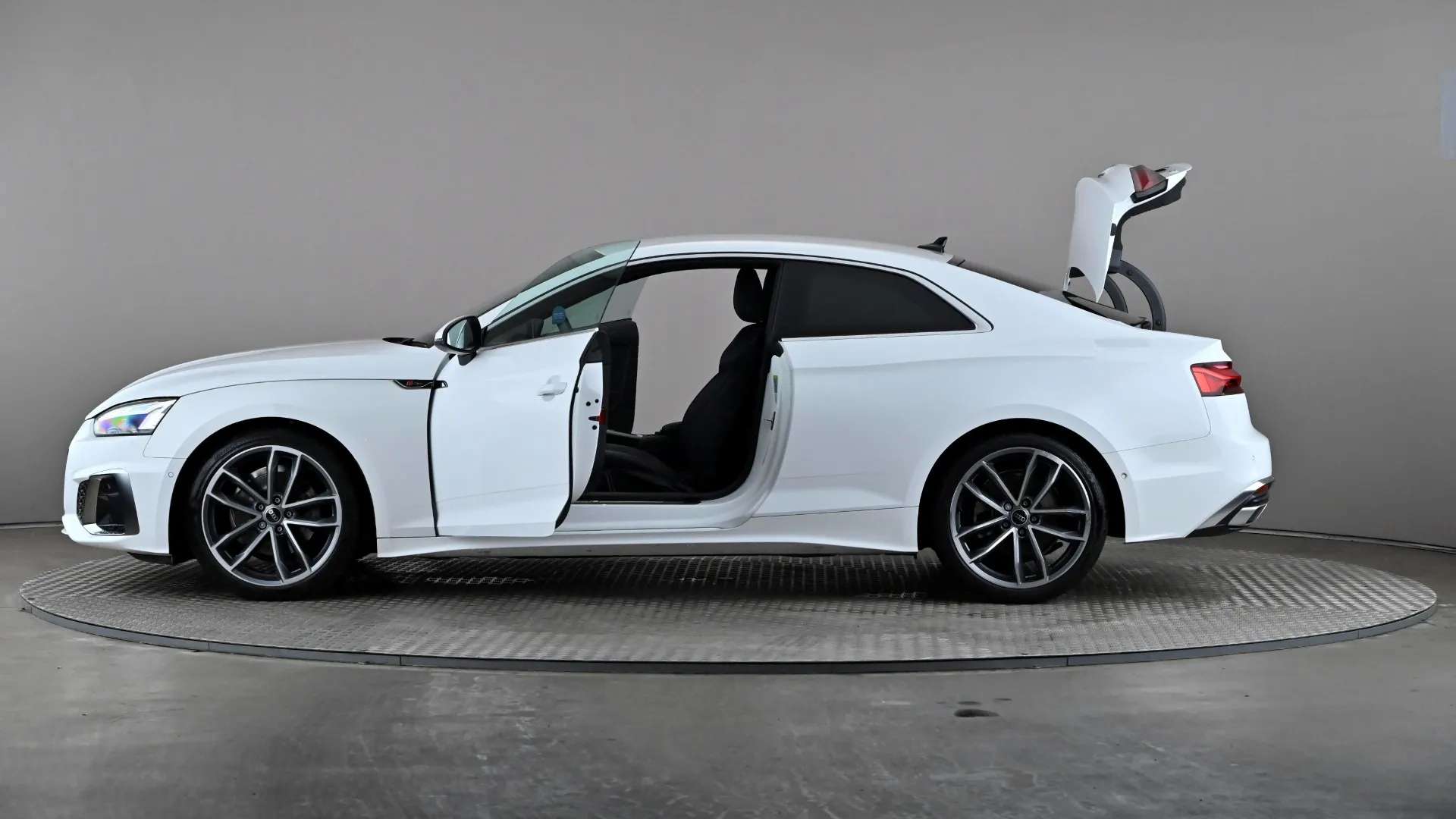2024 AUDI A5 2024 AUDI A5