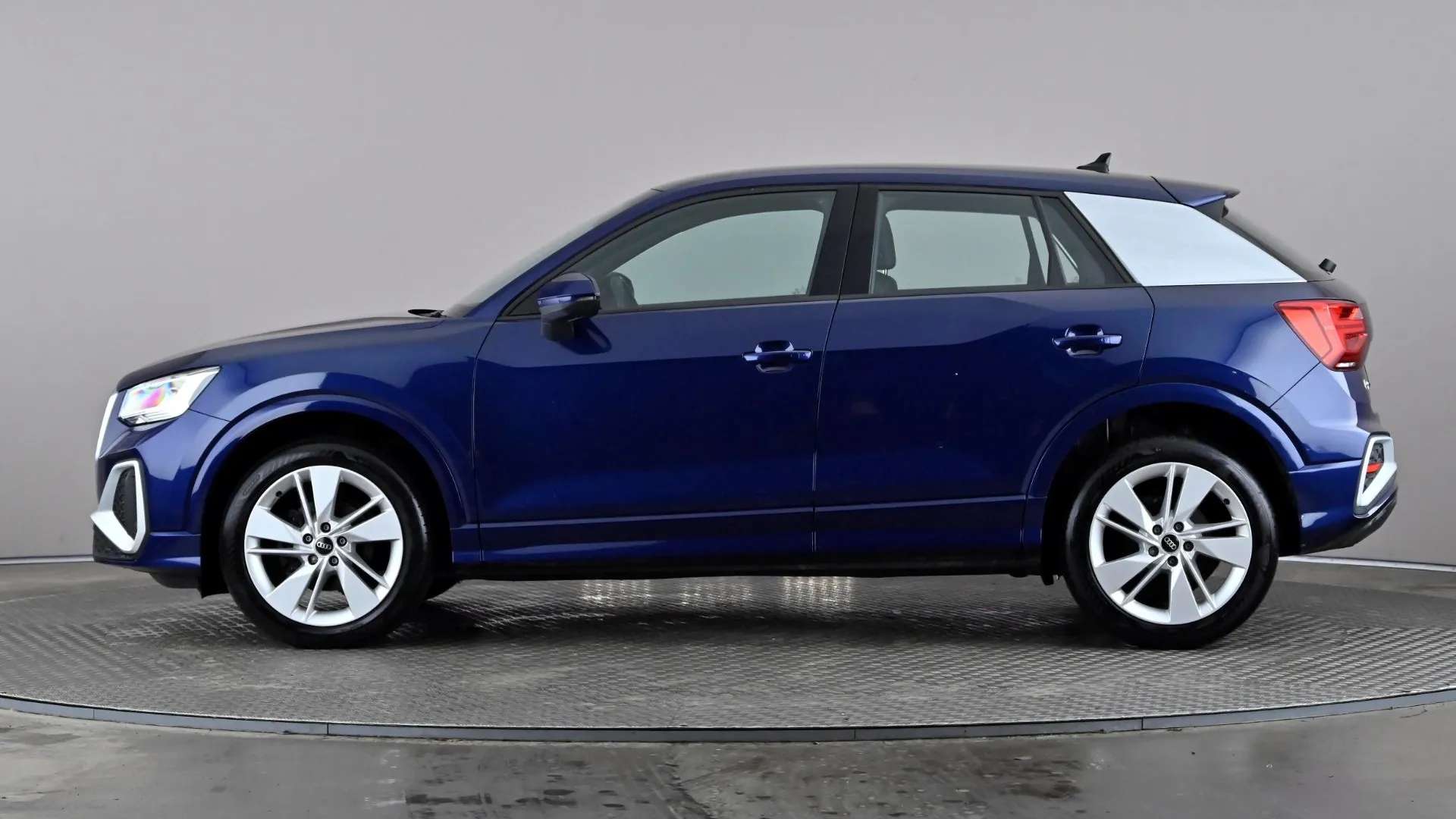 A 2022 AUDI Q2 35 TFSI S Line S Tronic A 2022 AUDI Q2 35 TFSI S Line S Tronic