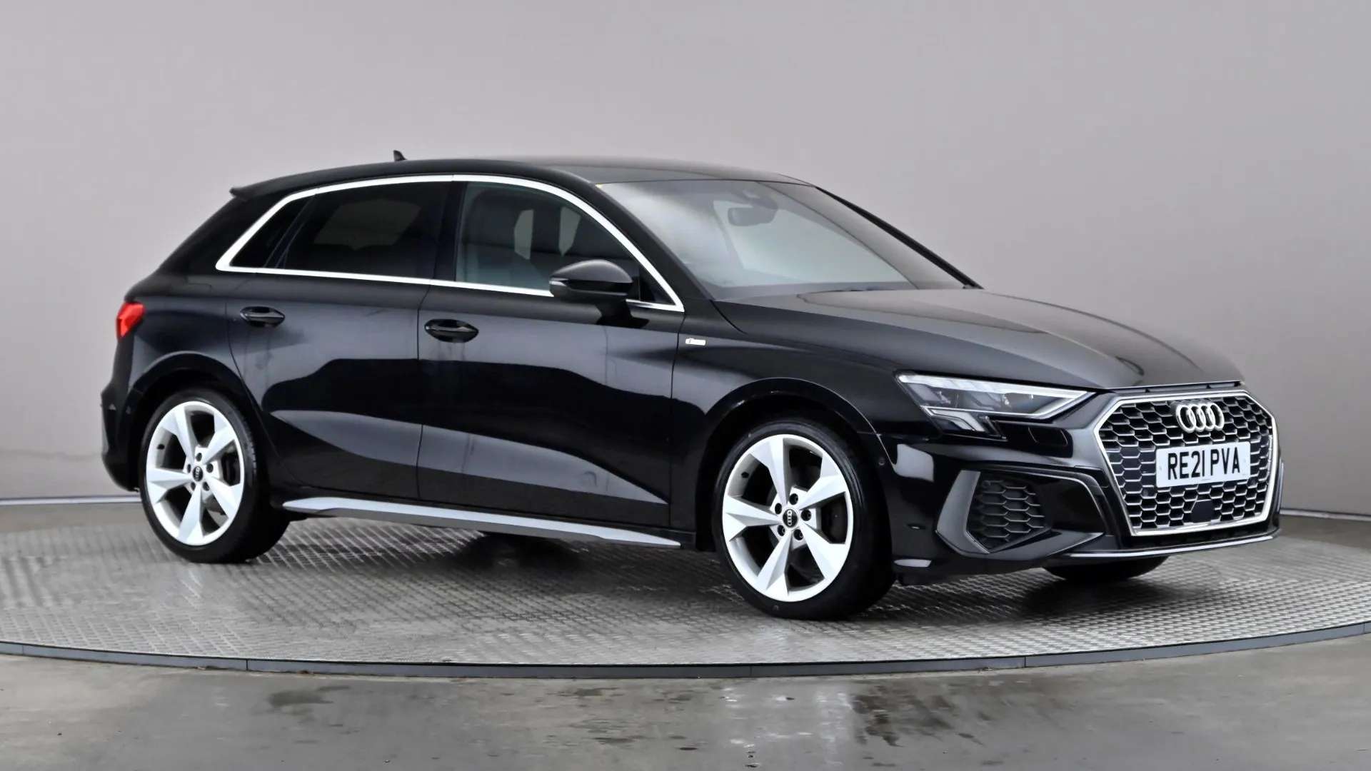 A 2021 AUDI A3 35 TFSI S Line S Tronic A 2021 AUDI A3 35 TFSI S Line S Tronic