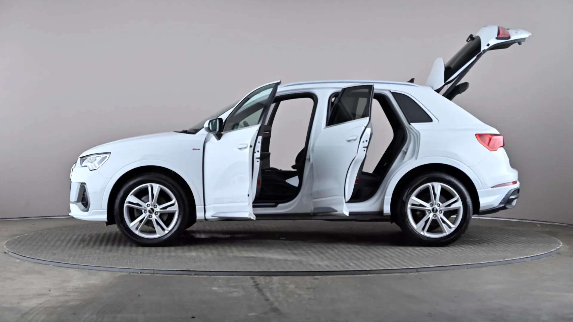 2021 AUDI Q3 2021 AUDI Q3