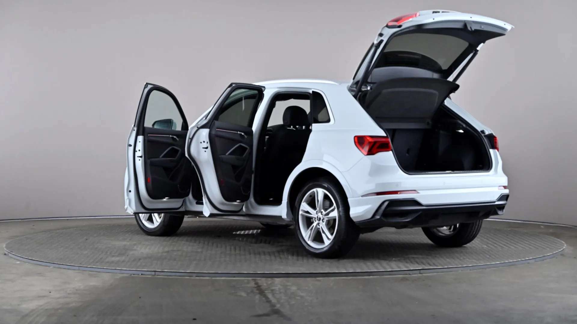 2021 AUDI Q3 2021 AUDI Q3