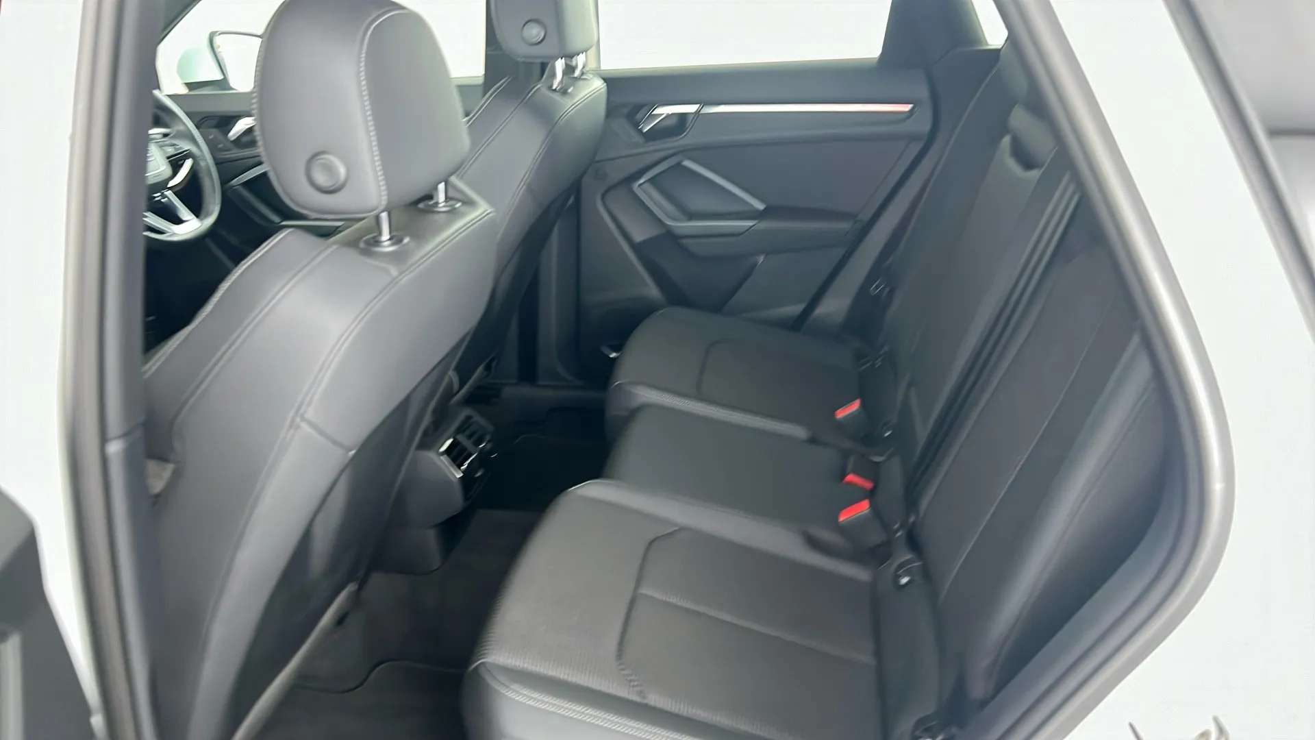 2021 AUDI Q3 2021 AUDI Q3
