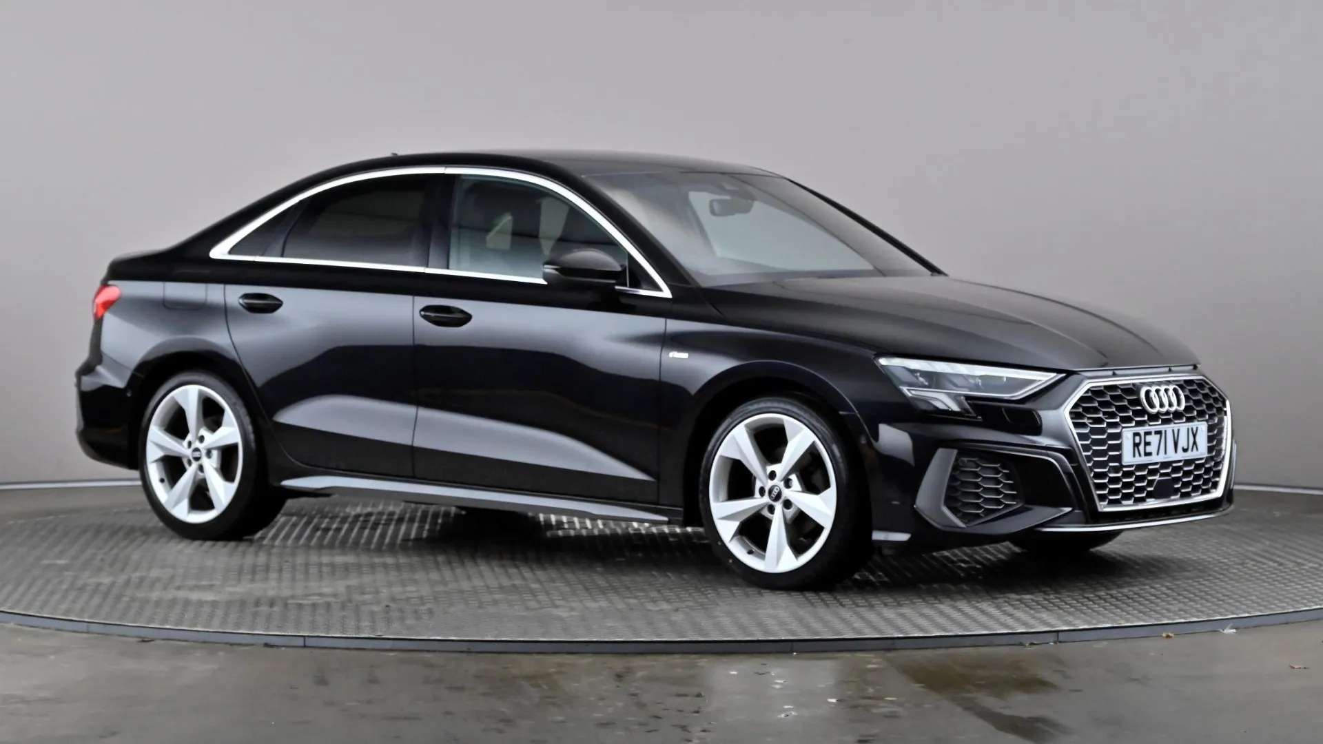 A 2021 AUDI A3 30 TFSI S Line S Tronic A 2021 AUDI A3 30 TFSI S Line S Tronic