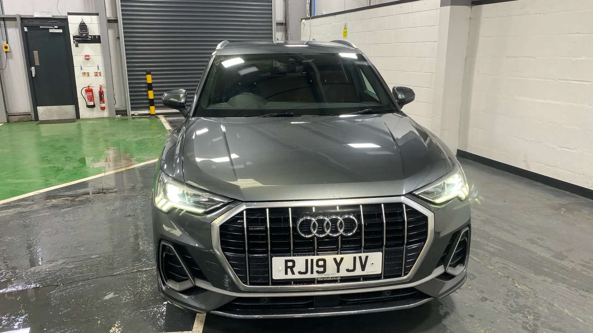 A 2019 AUDI Q3 45 TFSI Quattro S Line S Tronic A 2019 AUDI Q3 45 TFSI Quattro S Line S Tronic