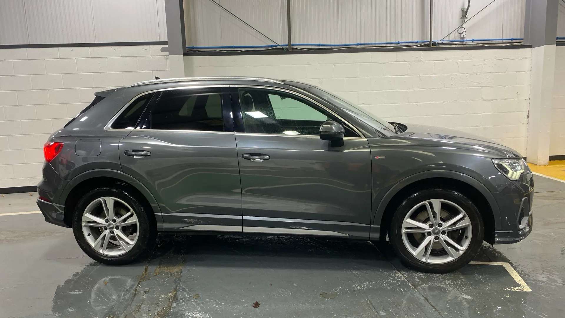 A 2019 AUDI Q3 45 TFSI Quattro S Line S Tronic A 2019 AUDI Q3 45 TFSI Quattro S Line S Tronic