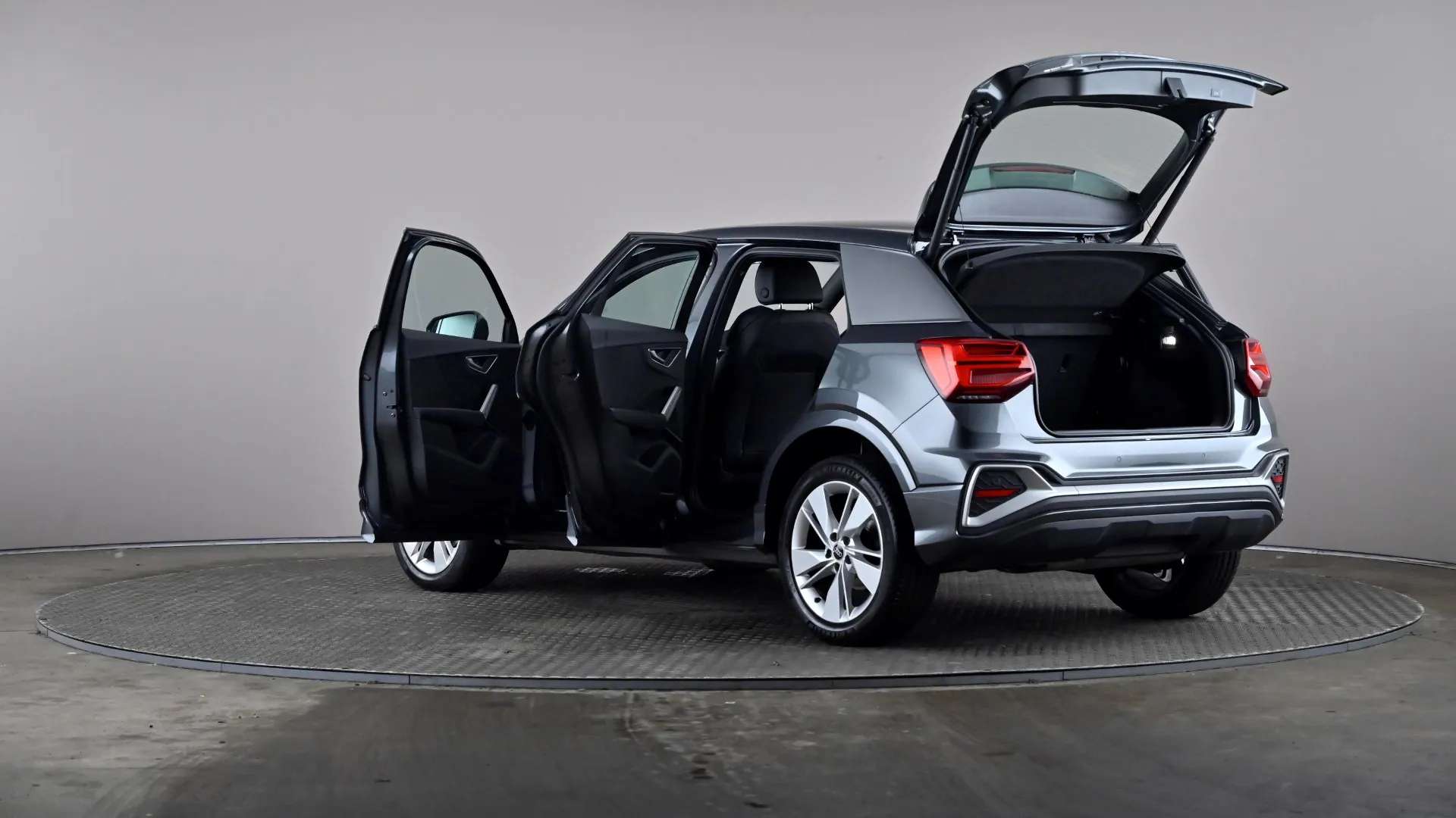 2023 AUDI Q2 2023 AUDI Q2