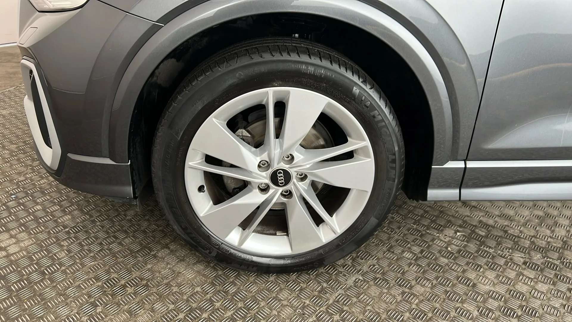2023 AUDI Q2 2023 AUDI Q2