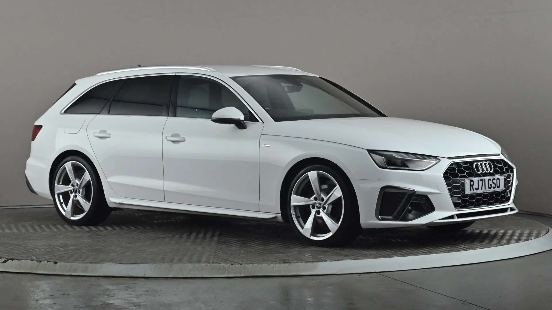 A 2022 AUDI A4 30 TDI S Line S Tronic A 2022 AUDI A4 30 TDI S Line S Tronic