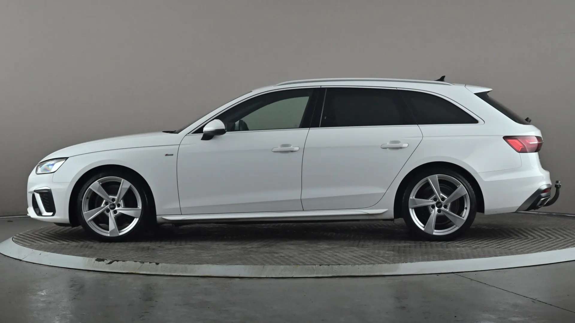 A 2022 AUDI A4 30 TDI S Line S Tronic A 2022 AUDI A4 30 TDI S Line S Tronic