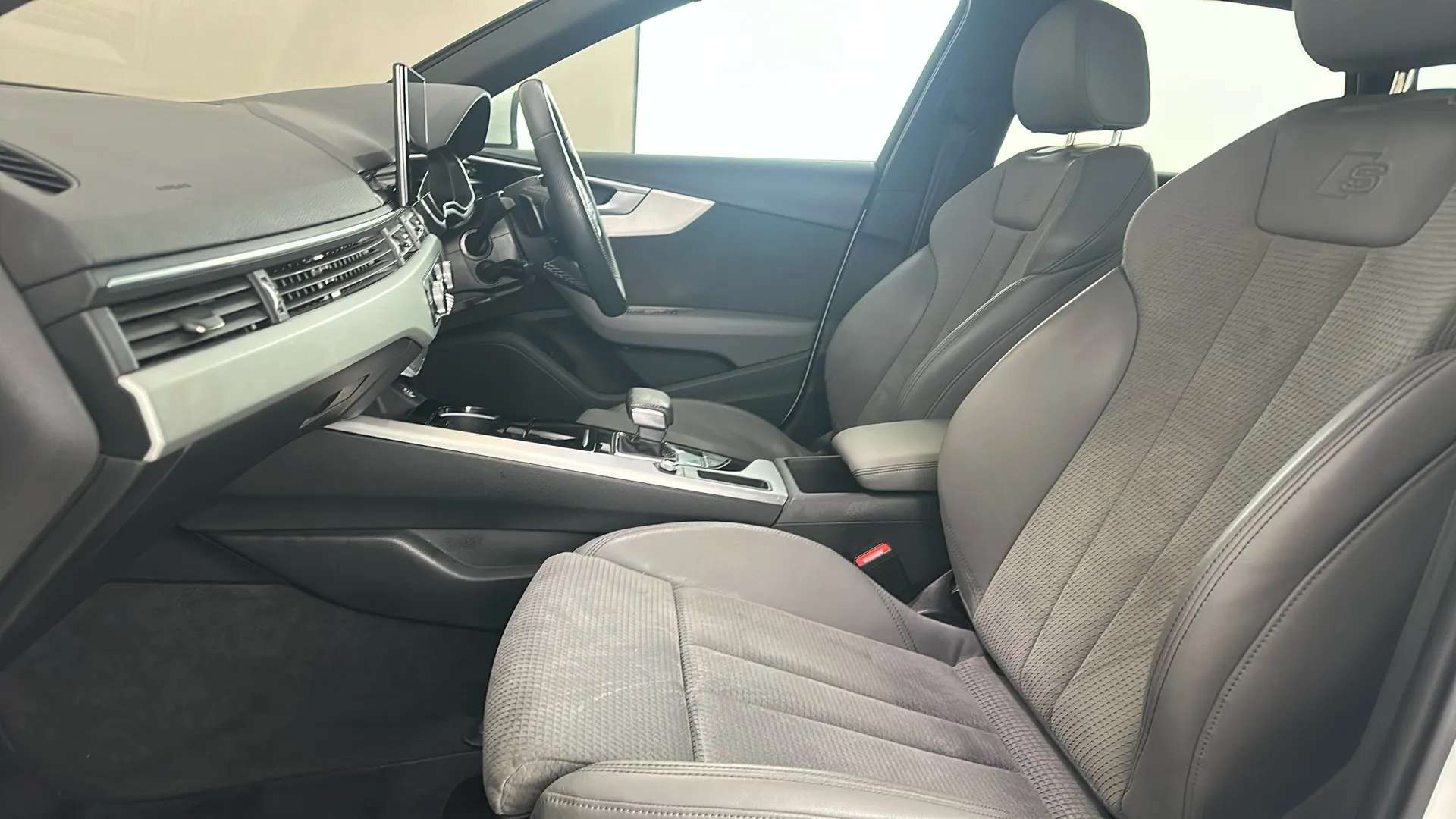 2022 AUDI A4 2022 AUDI A4