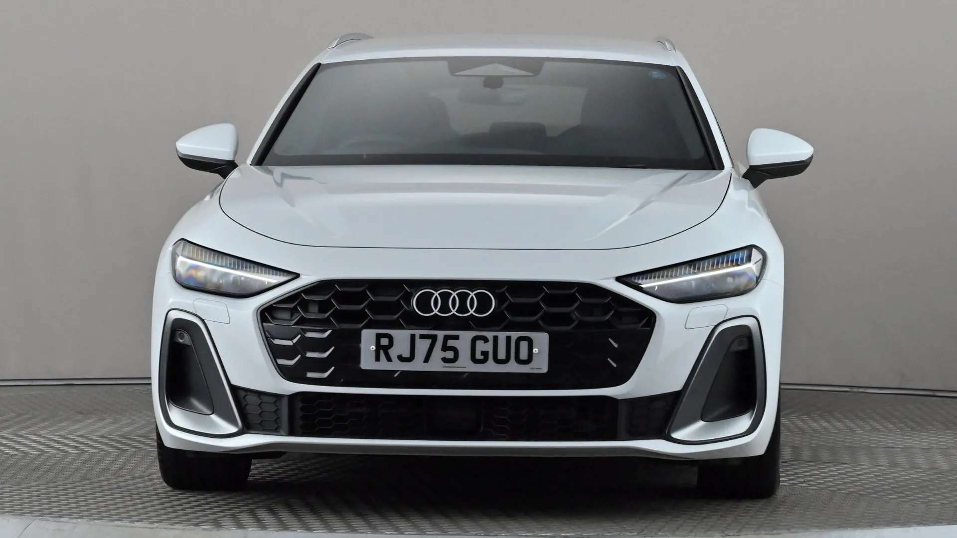 A 2025 AUDI A5 2.0 TFSI 299 e Quattro S line S Tronic A 2025 AUDI A5 2.0 TFSI 299 e Quattro S line S Tronic
