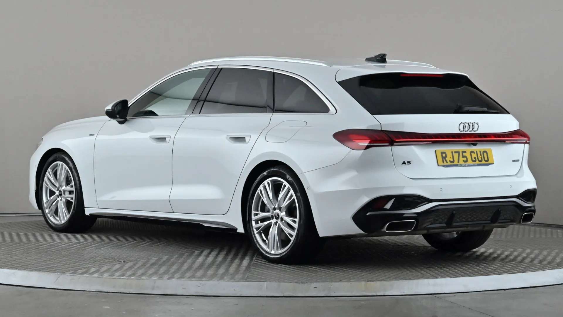 A 2025 AUDI A5 2.0 TFSI 299 e Quattro S line S Tronic A 2025 AUDI A5 2.0 TFSI 299 e Quattro S line S Tronic