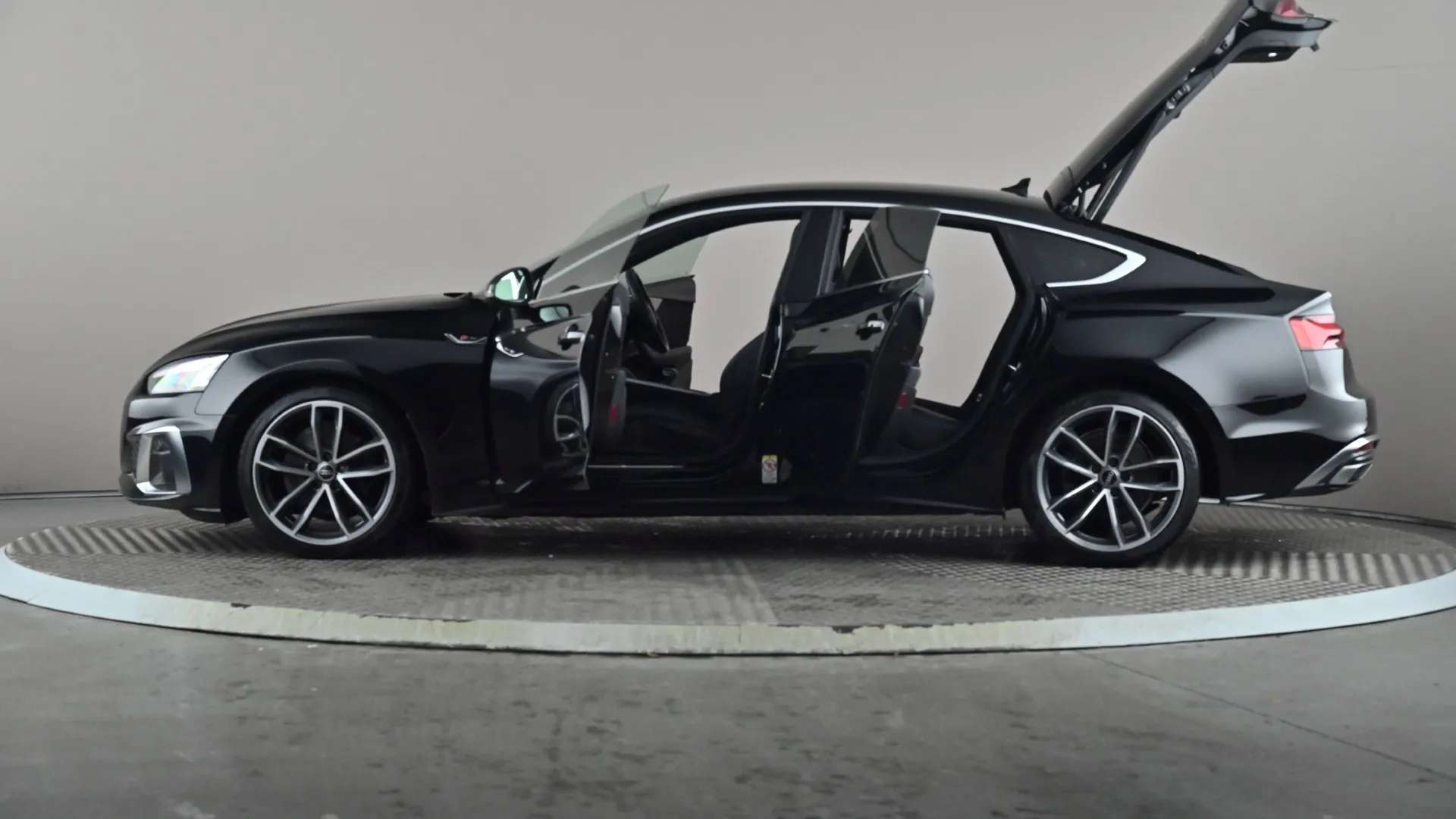 2022 AUDI A5 2022 AUDI A5