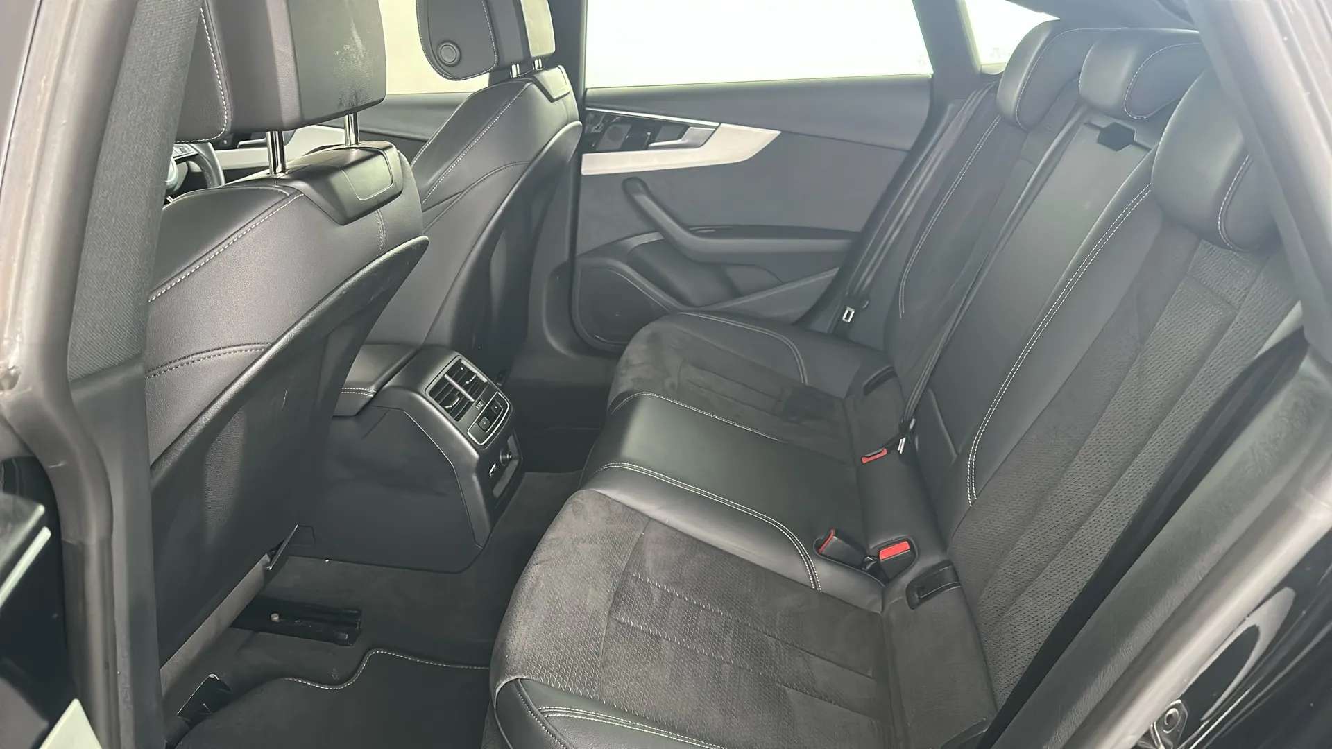 2022 AUDI A5 2022 AUDI A5