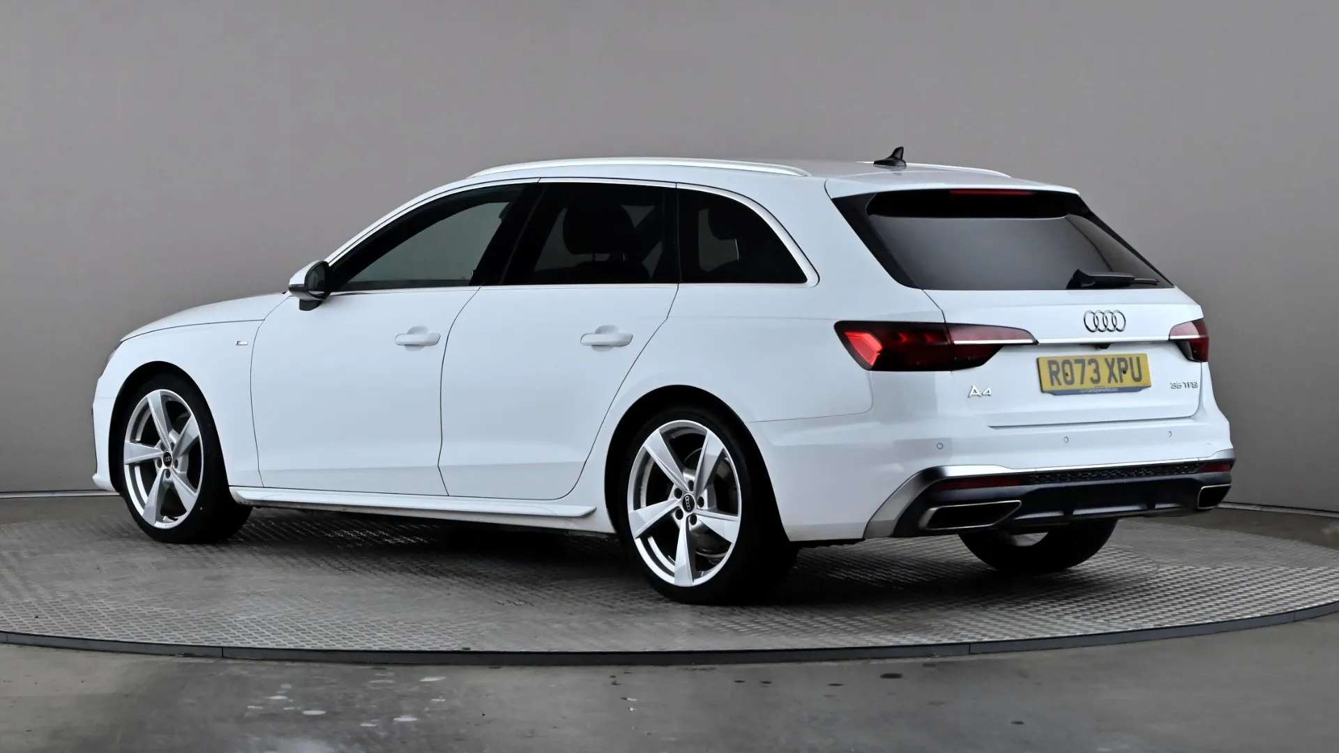 A 2023 AUDI A4 35 TFSI S Line S Tronic A 2023 AUDI A4 35 TFSI S Line S Tronic