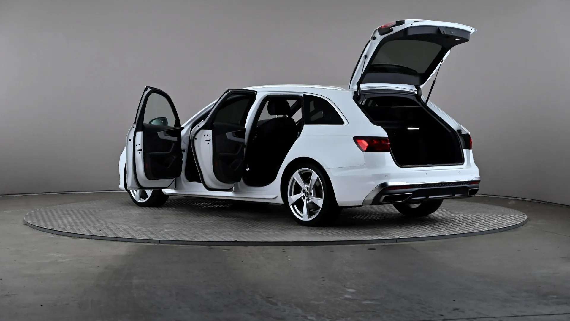 2023 AUDI A4 2023 AUDI A4