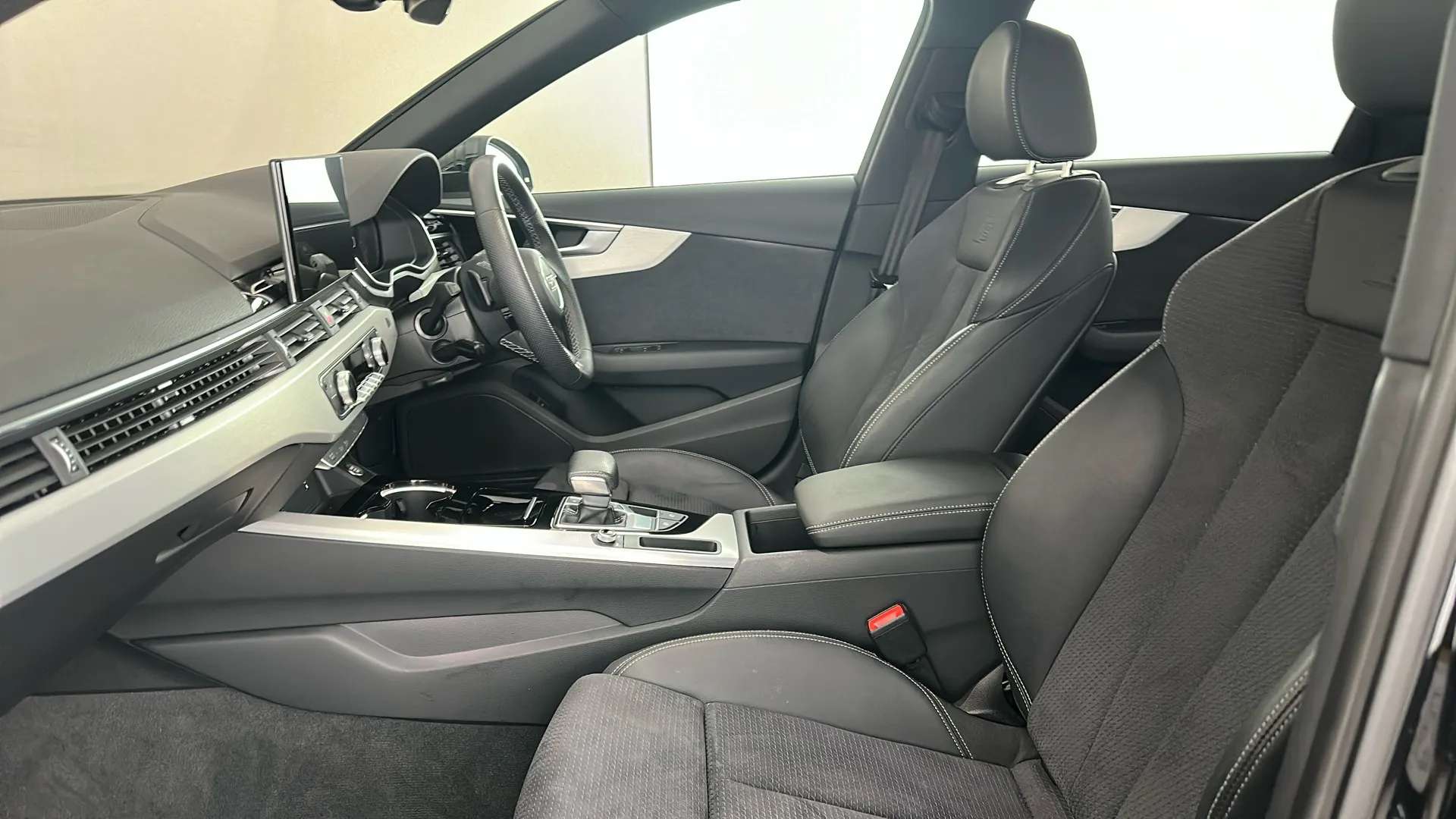 2023 AUDI A4 2023 AUDI A4