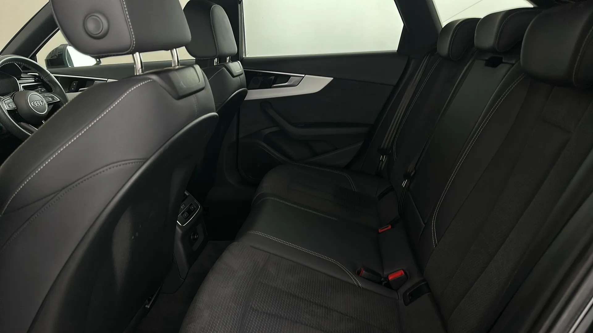 2023 AUDI A4 2023 AUDI A4