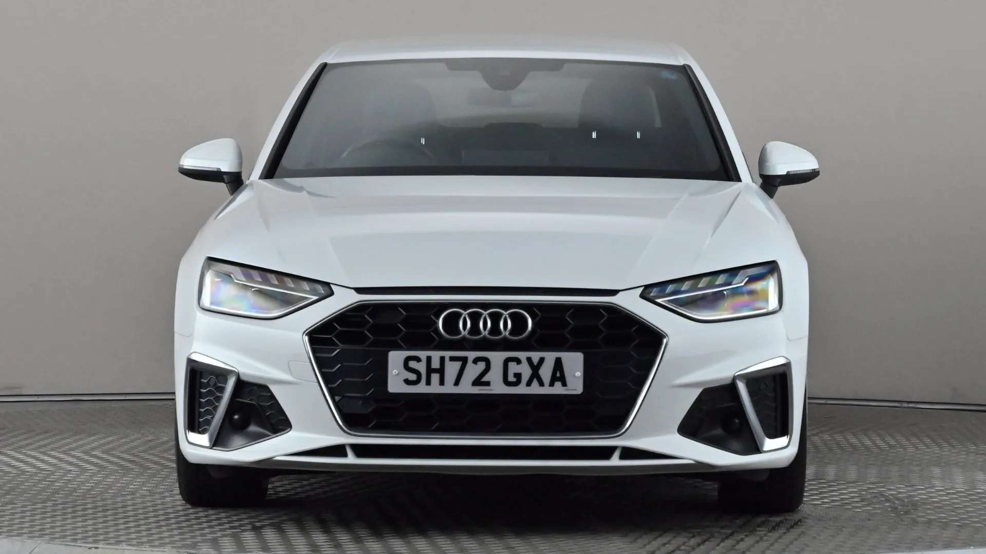 A 2022 AUDI A4 35 TFSI S Line S Tronic A 2022 AUDI A4 35 TFSI S Line S Tronic