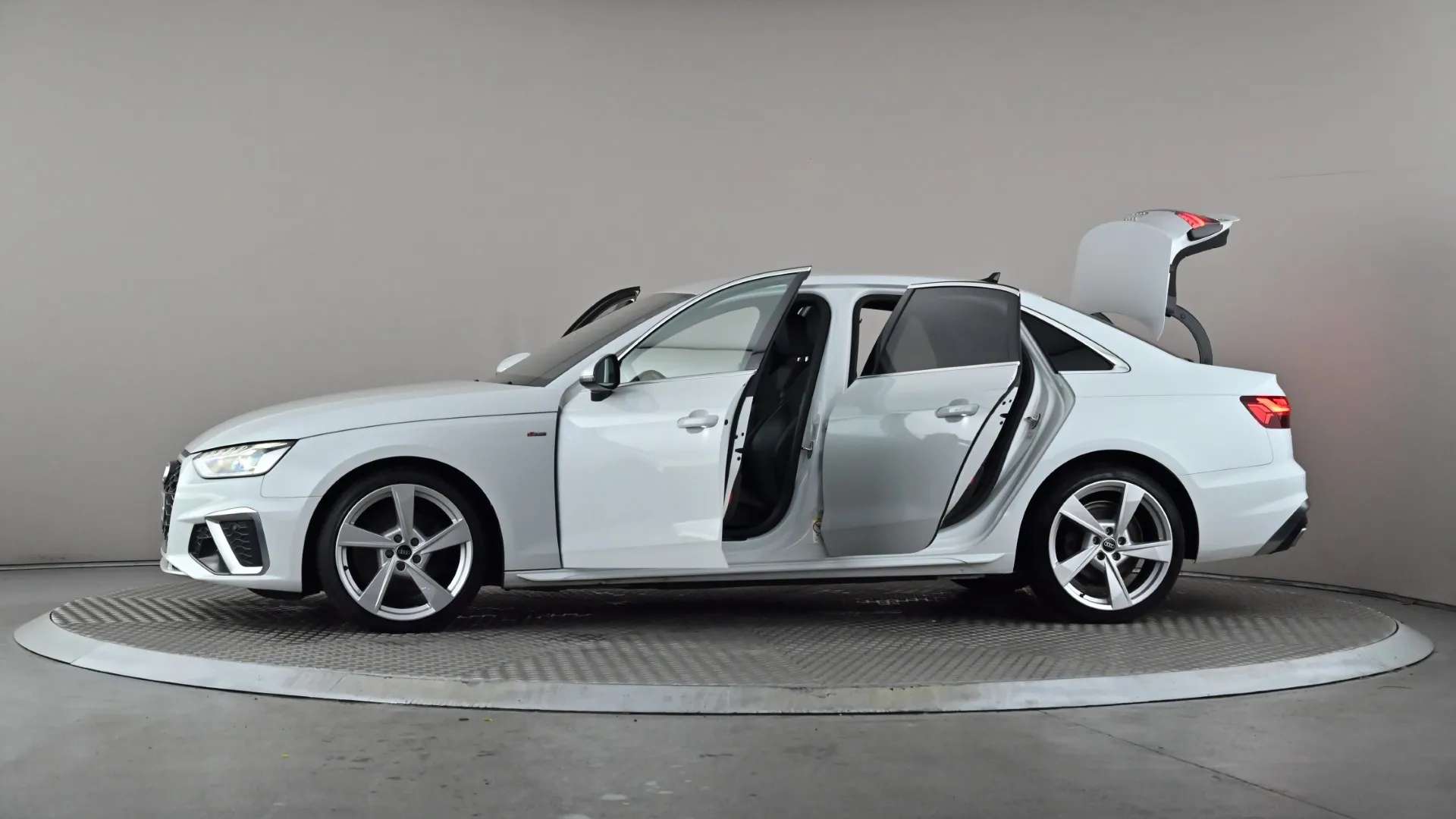 2022 AUDI A4 2022 AUDI A4