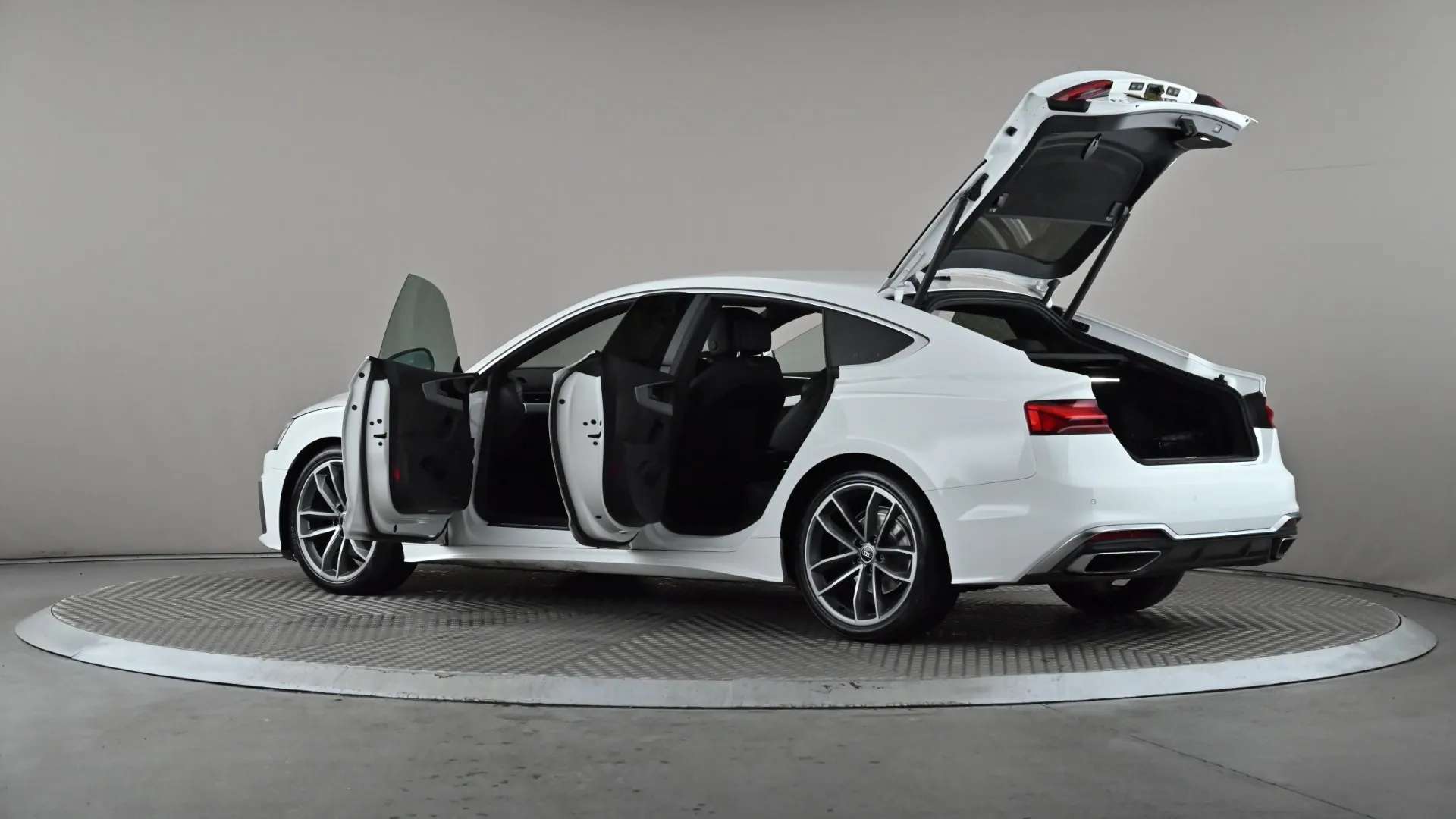 2021 AUDI A5 2021 AUDI A5