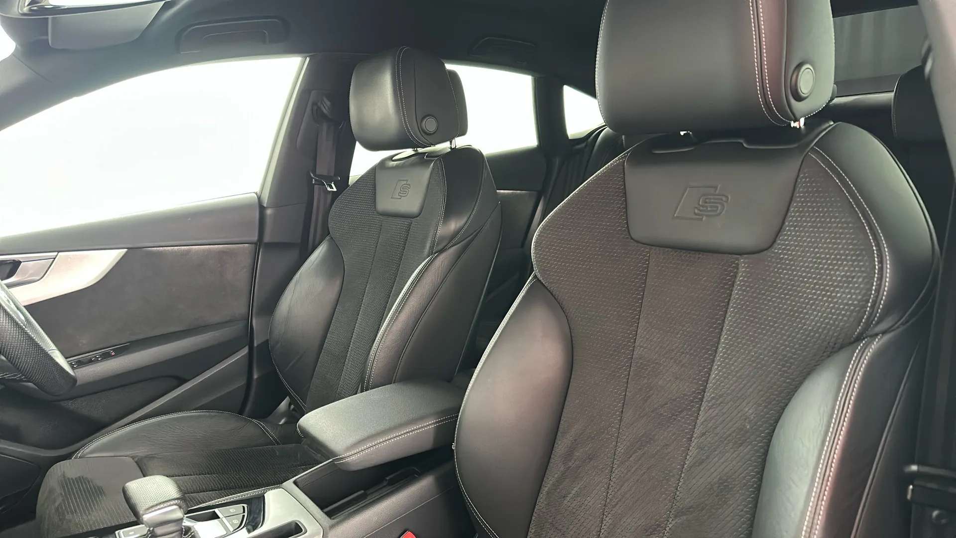 2021 AUDI A5 2021 AUDI A5