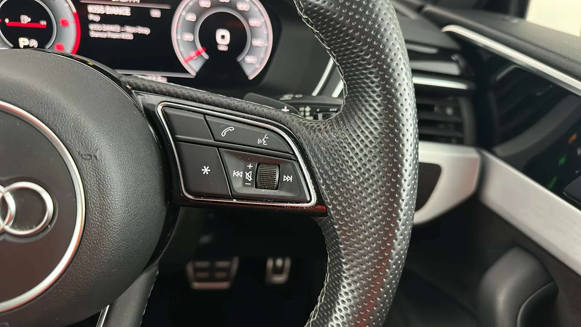 2021 AUDI A5 2021 AUDI A5