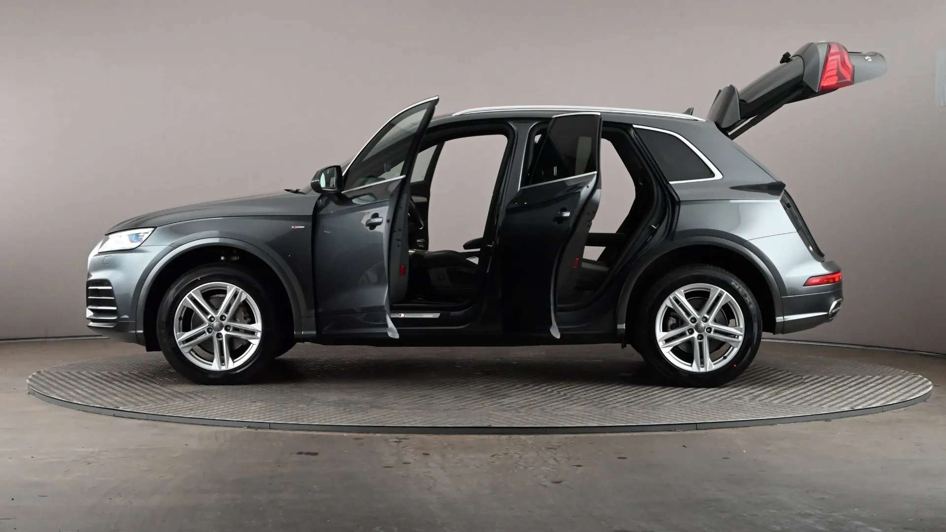 2020 AUDI Q5 2020 AUDI Q5