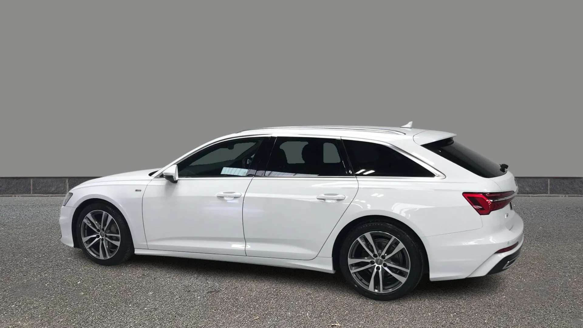A 2019 AUDI A6 40 TDI S Line S Tronic A 2019 AUDI A6 40 TDI S Line S Tronic