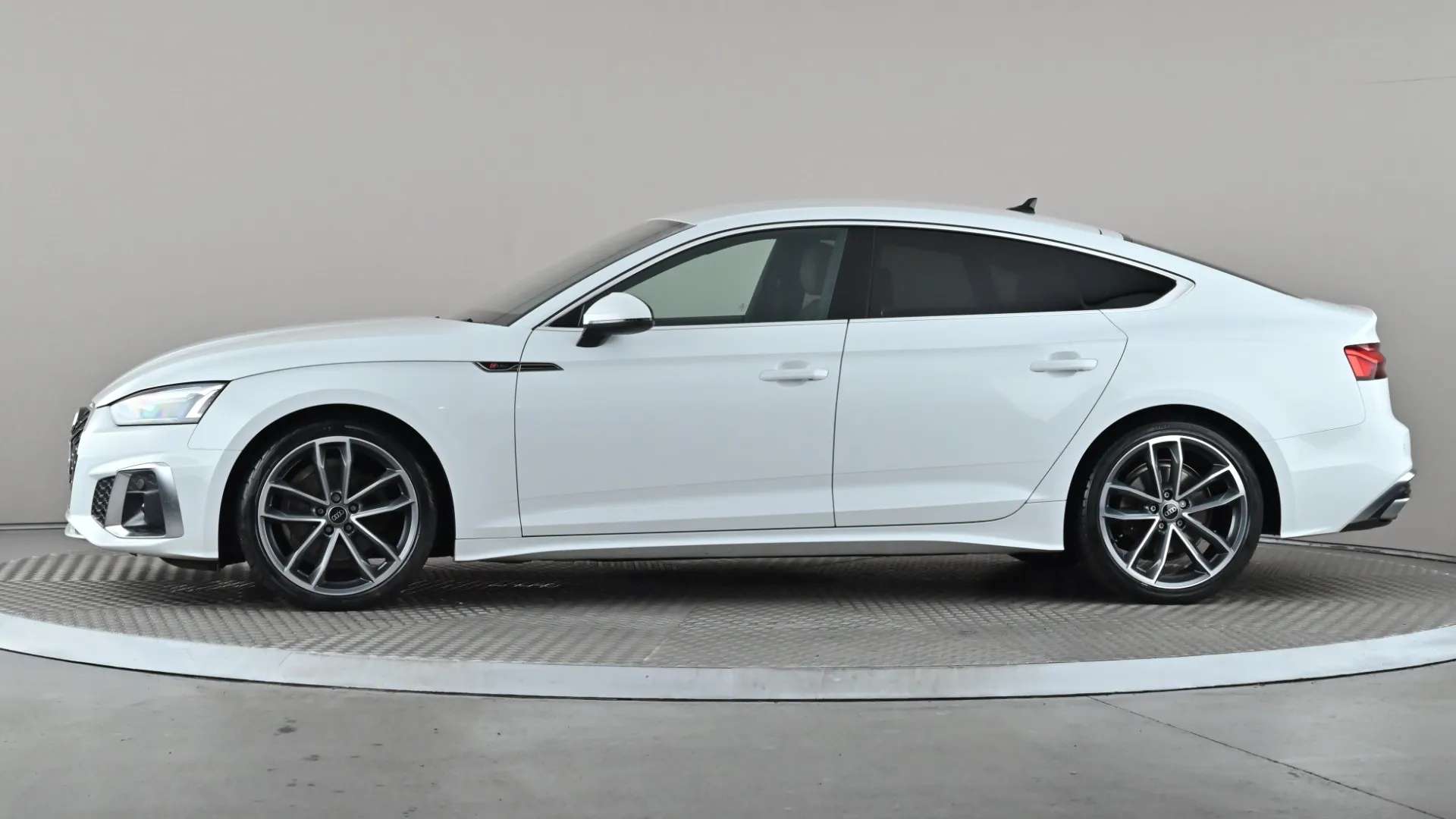 A 2023 AUDI A5 35 TDI S Line S Tronic A 2023 AUDI A5 35 TDI S Line S Tronic