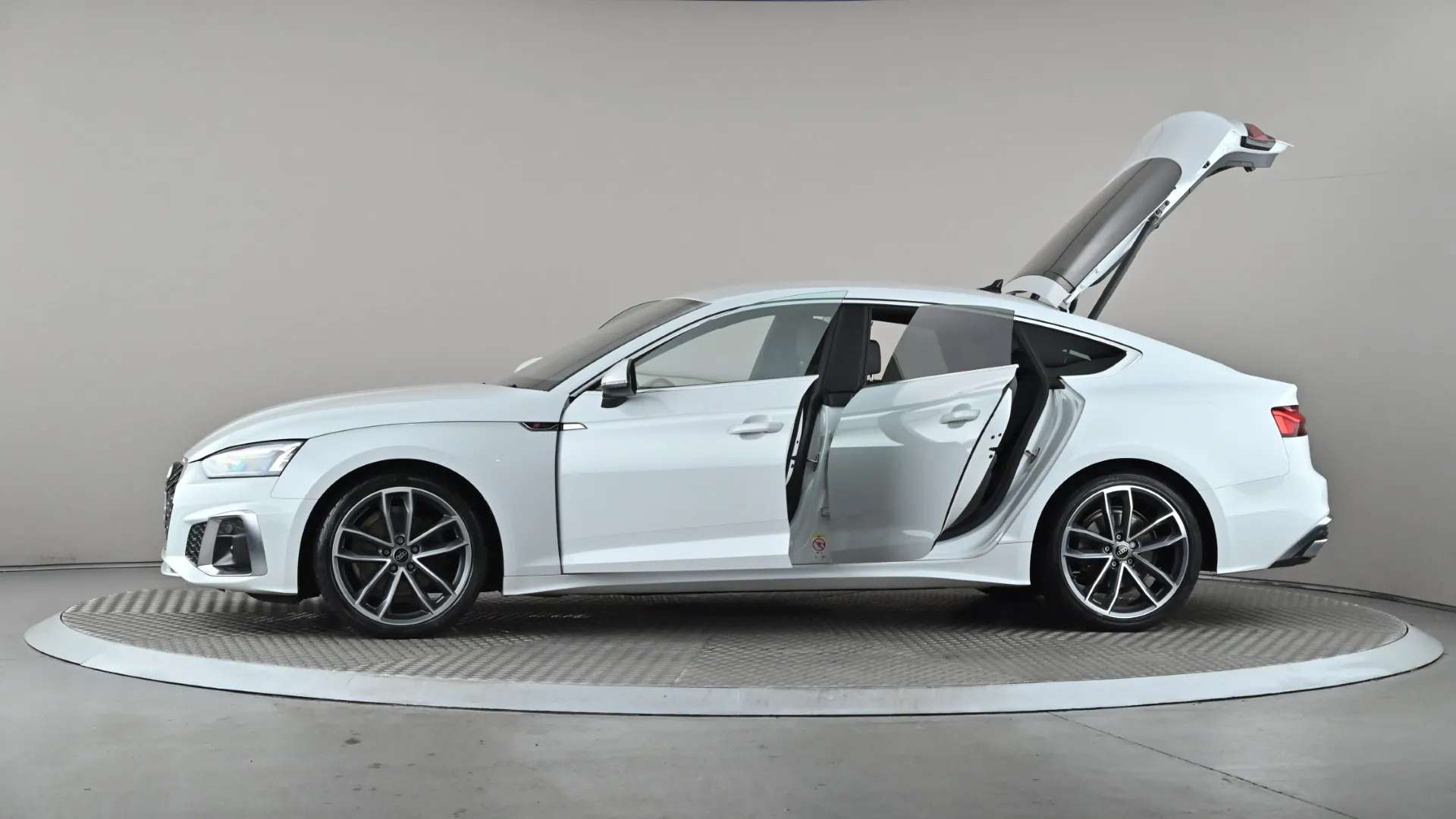 2023 AUDI A5 2023 AUDI A5