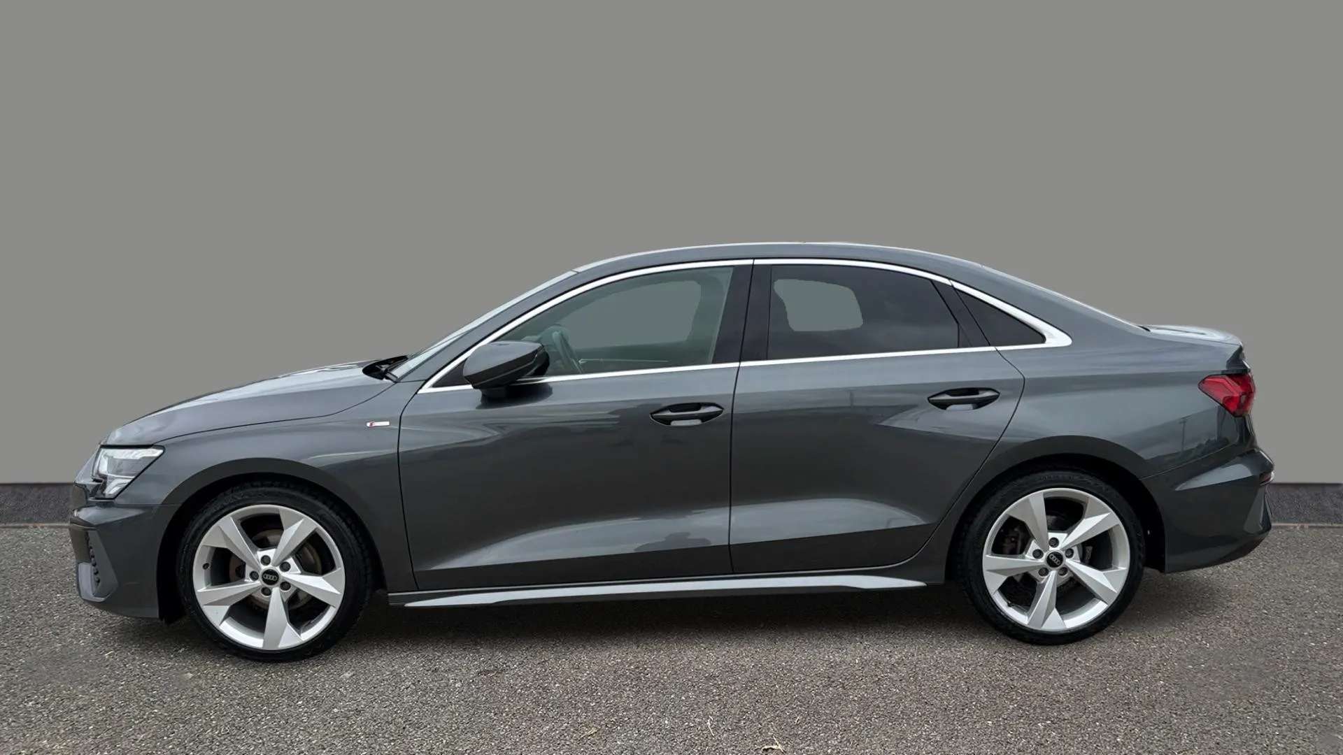 A 2024 AUDI A3 35 TFSI S Line S Tronic A 2024 AUDI A3 35 TFSI S Line S Tronic