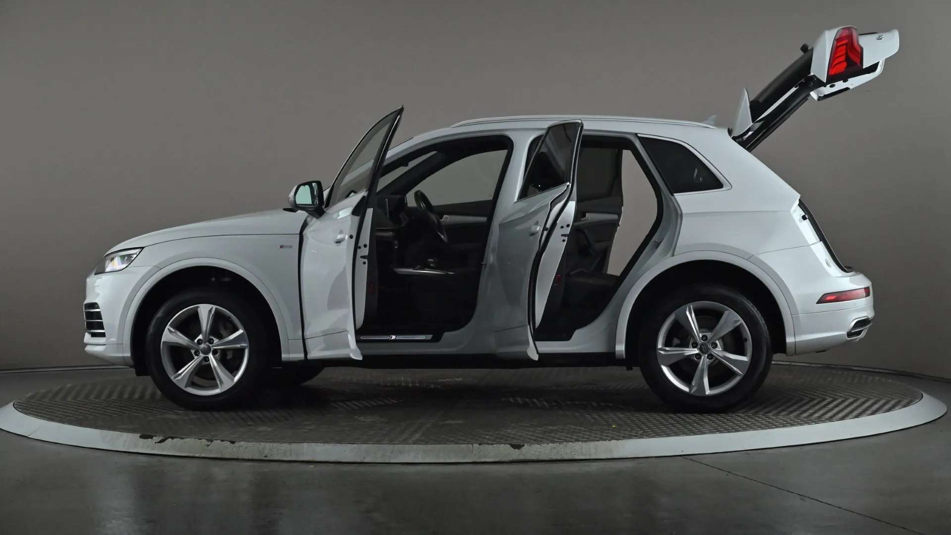 2019 AUDI Q5 2019 AUDI Q5