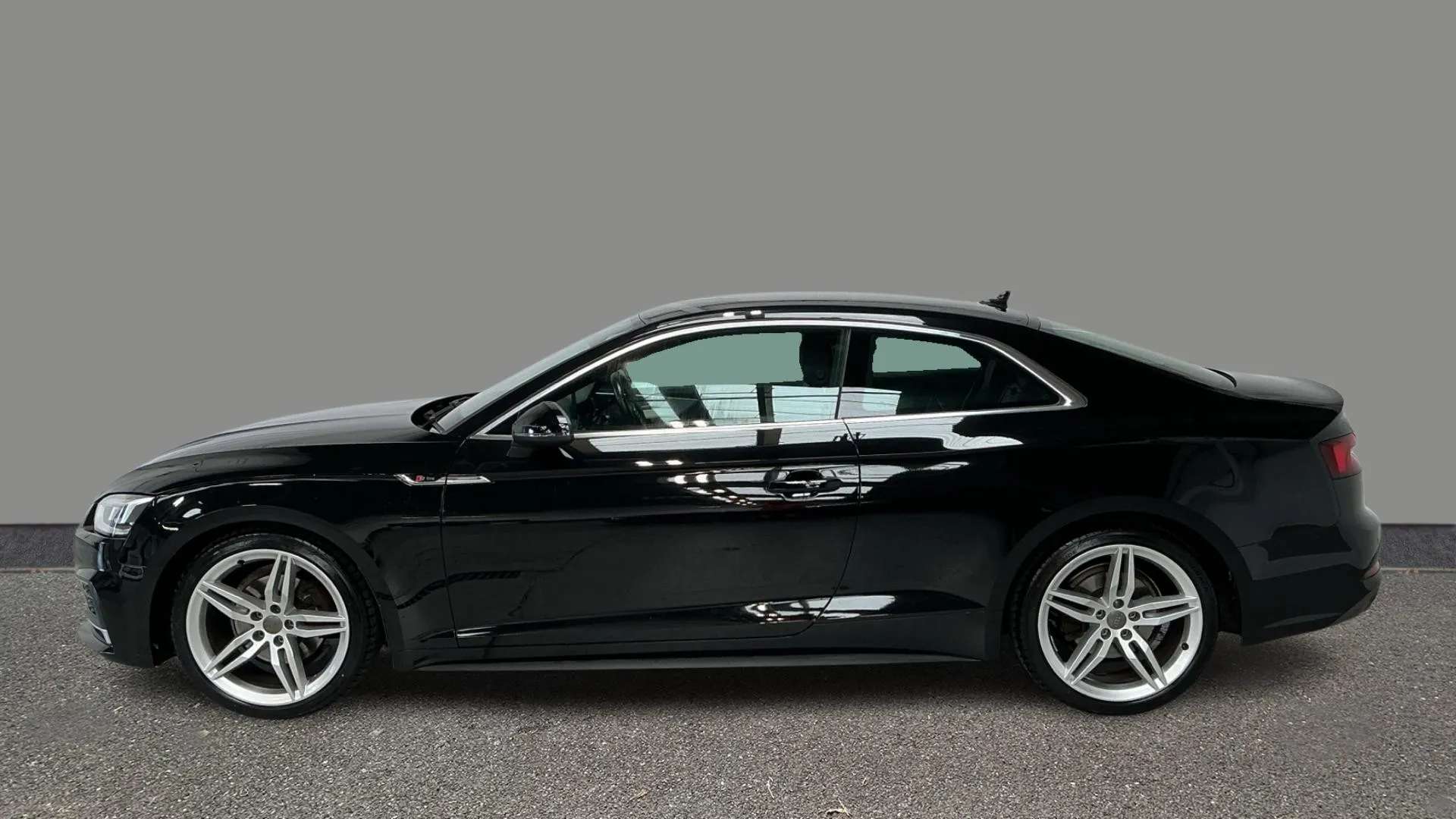 A 2020 AUDI A5 35 TFSI S Line S Tronic A 2020 AUDI A5 35 TFSI S Line S Tronic