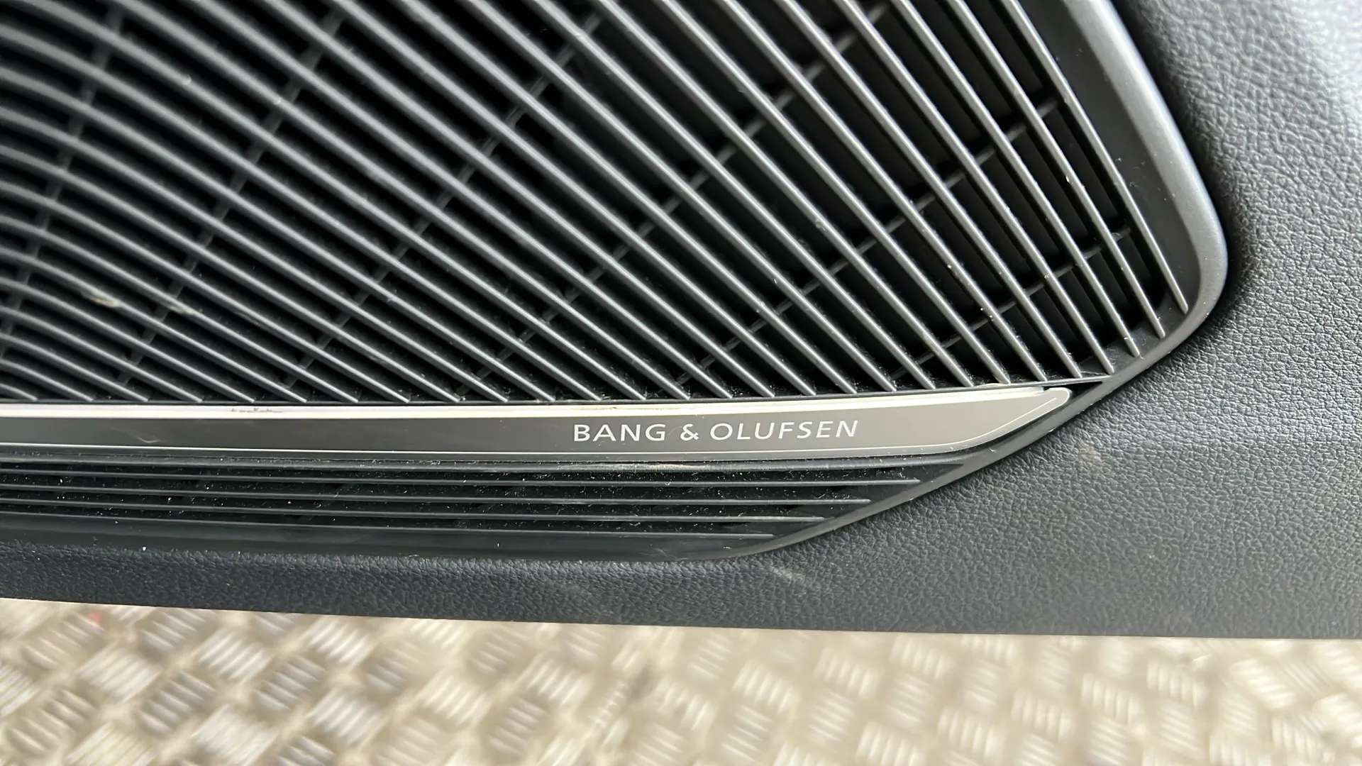 2023 AUDI A4 2023 AUDI A4