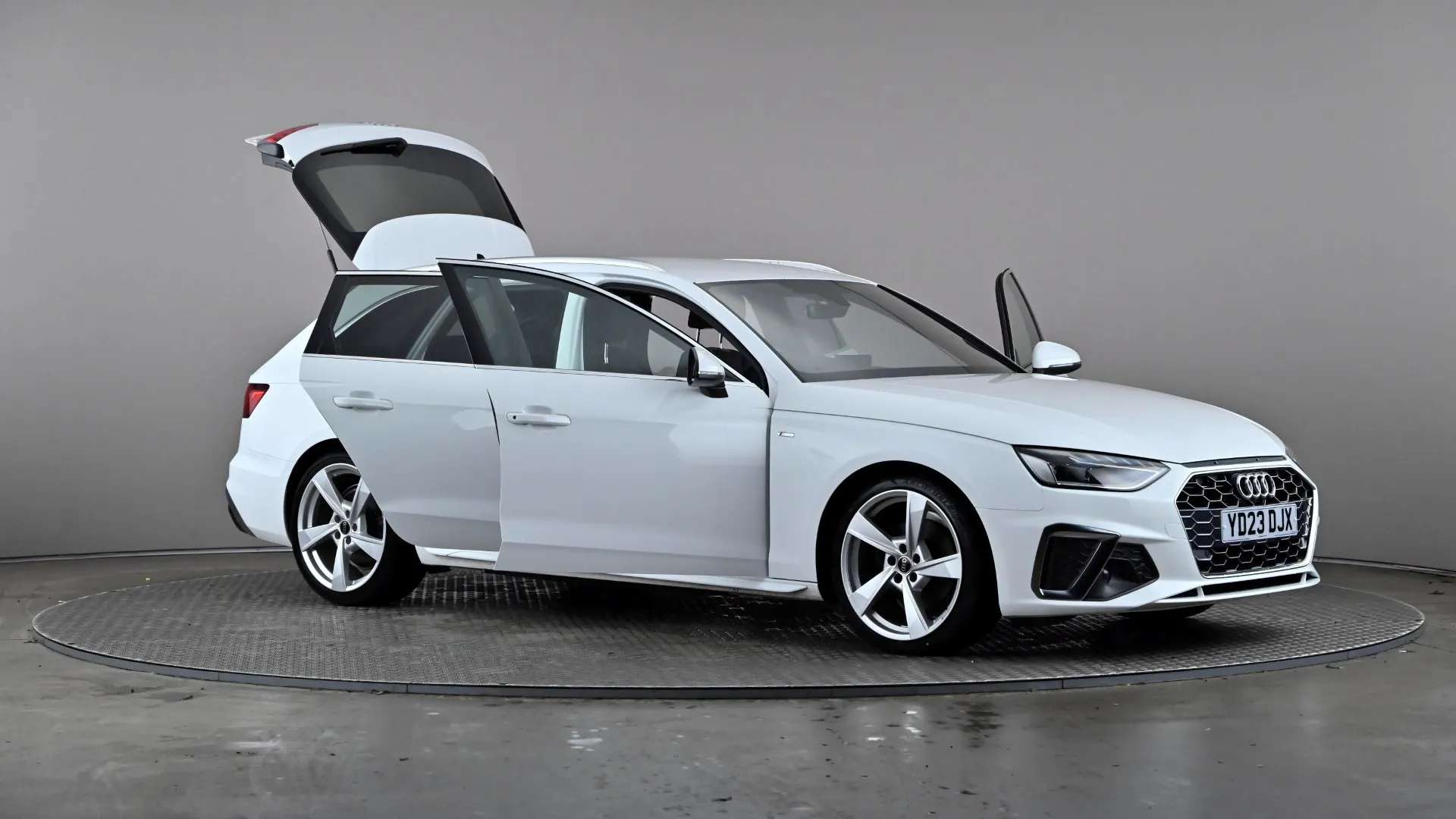 2023 AUDI A4 2023 AUDI A4