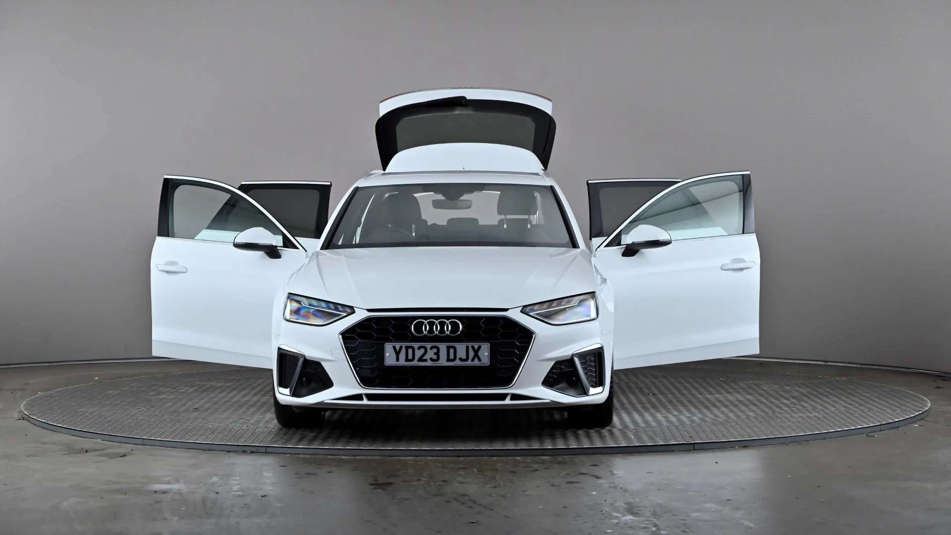 2023 AUDI A4 2023 AUDI A4