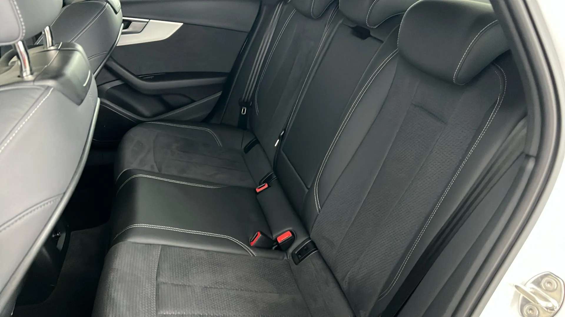 2022 AUDI A4 2022 AUDI A4