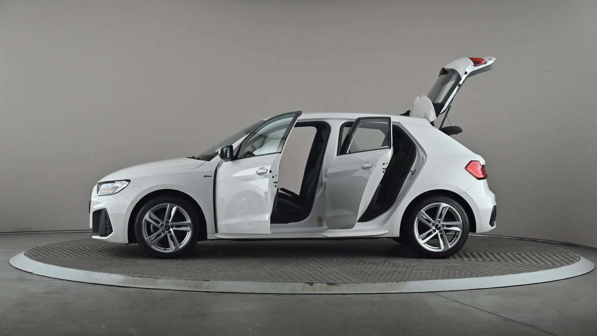 2023 AUDI A1 2023 AUDI A1