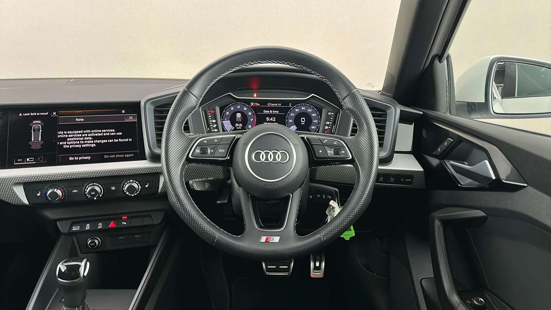 2023 AUDI A1 2023 AUDI A1