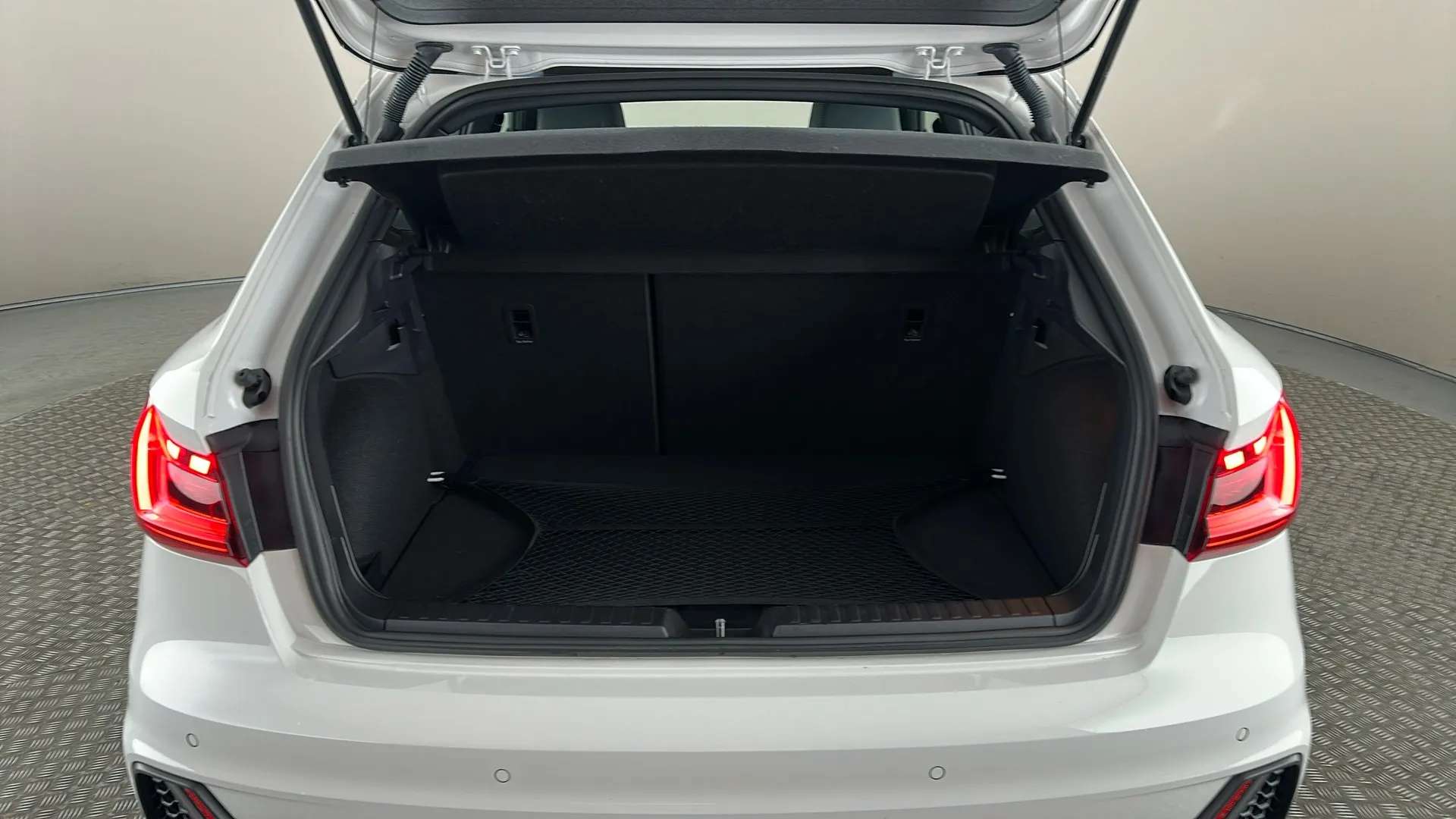 2023 AUDI A1 2023 AUDI A1