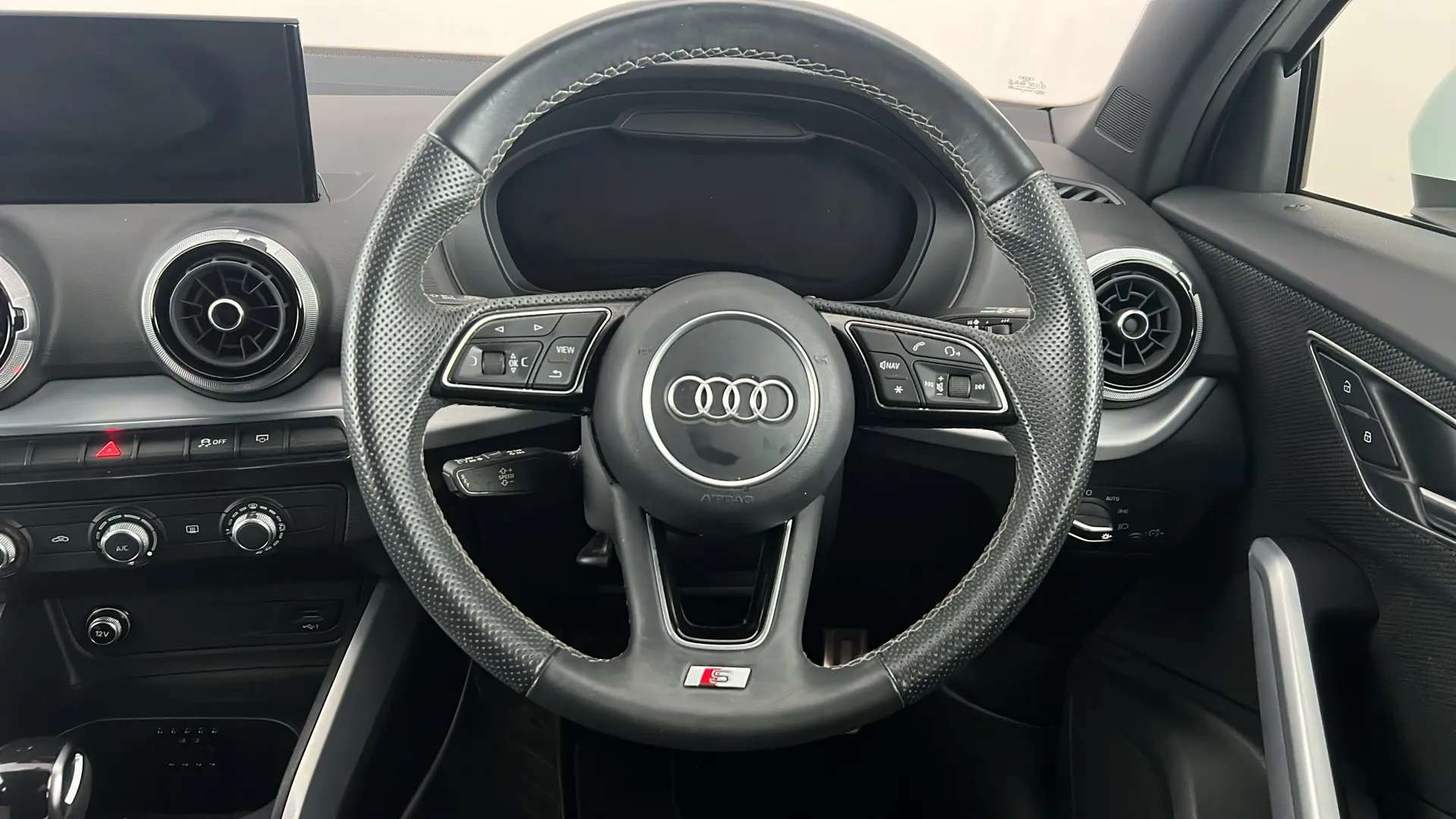 2022 AUDI Q2 2022 AUDI Q2