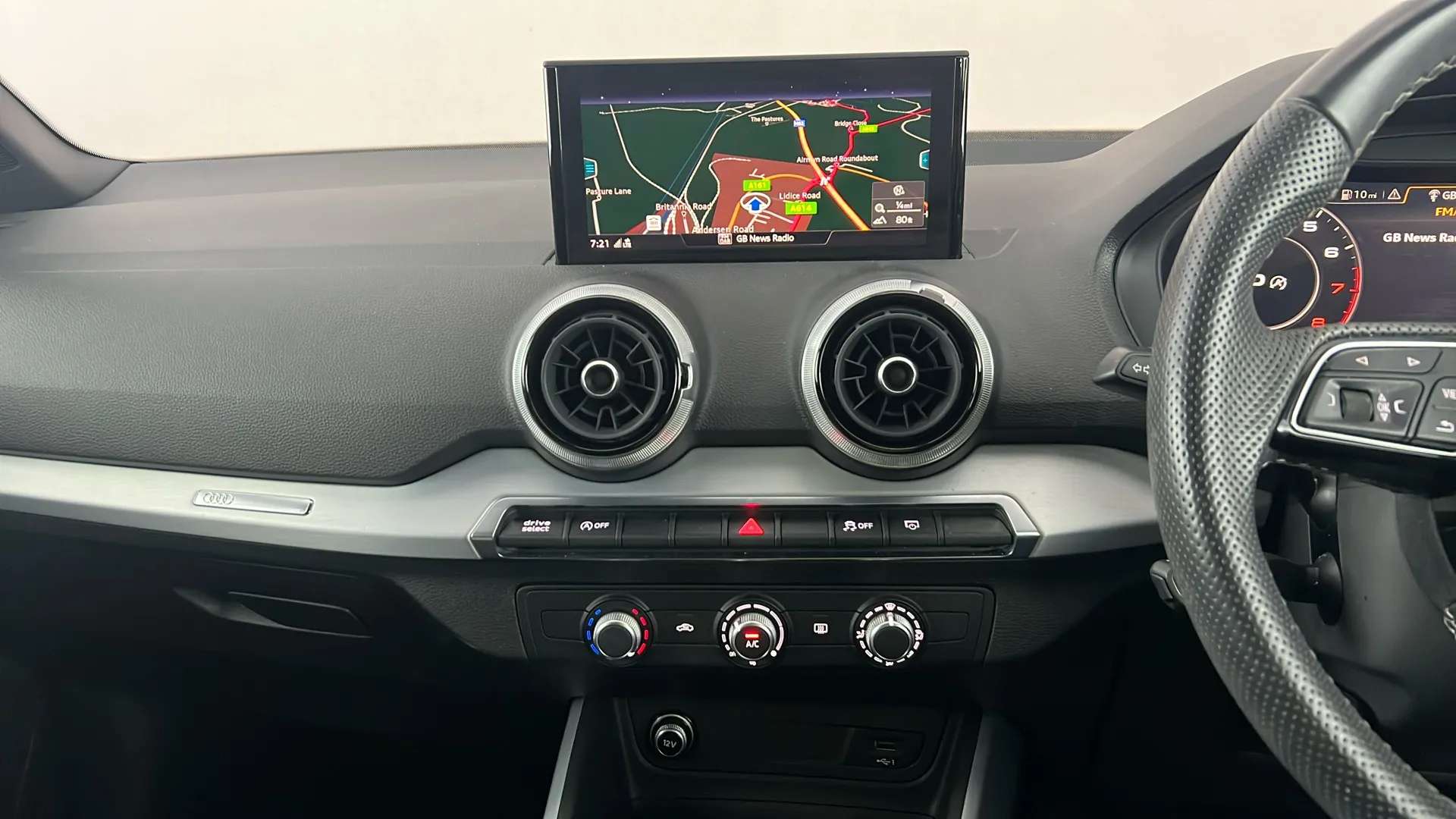 2022 AUDI Q2 2022 AUDI Q2