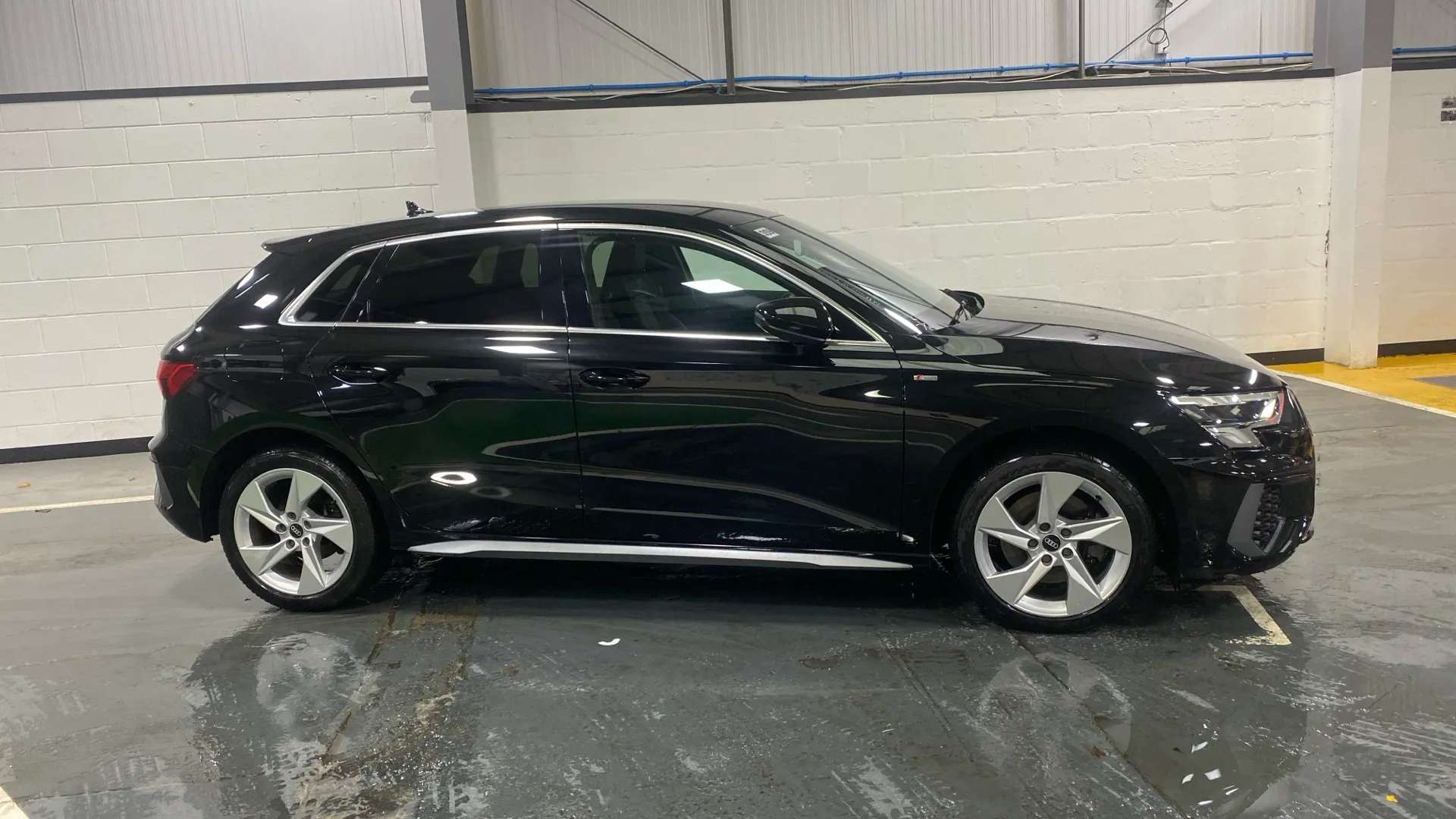 A 2021 AUDI A3 40 TFSI e S Line S Tronic A 2021 AUDI A3 40 TFSI e S Line S Tronic